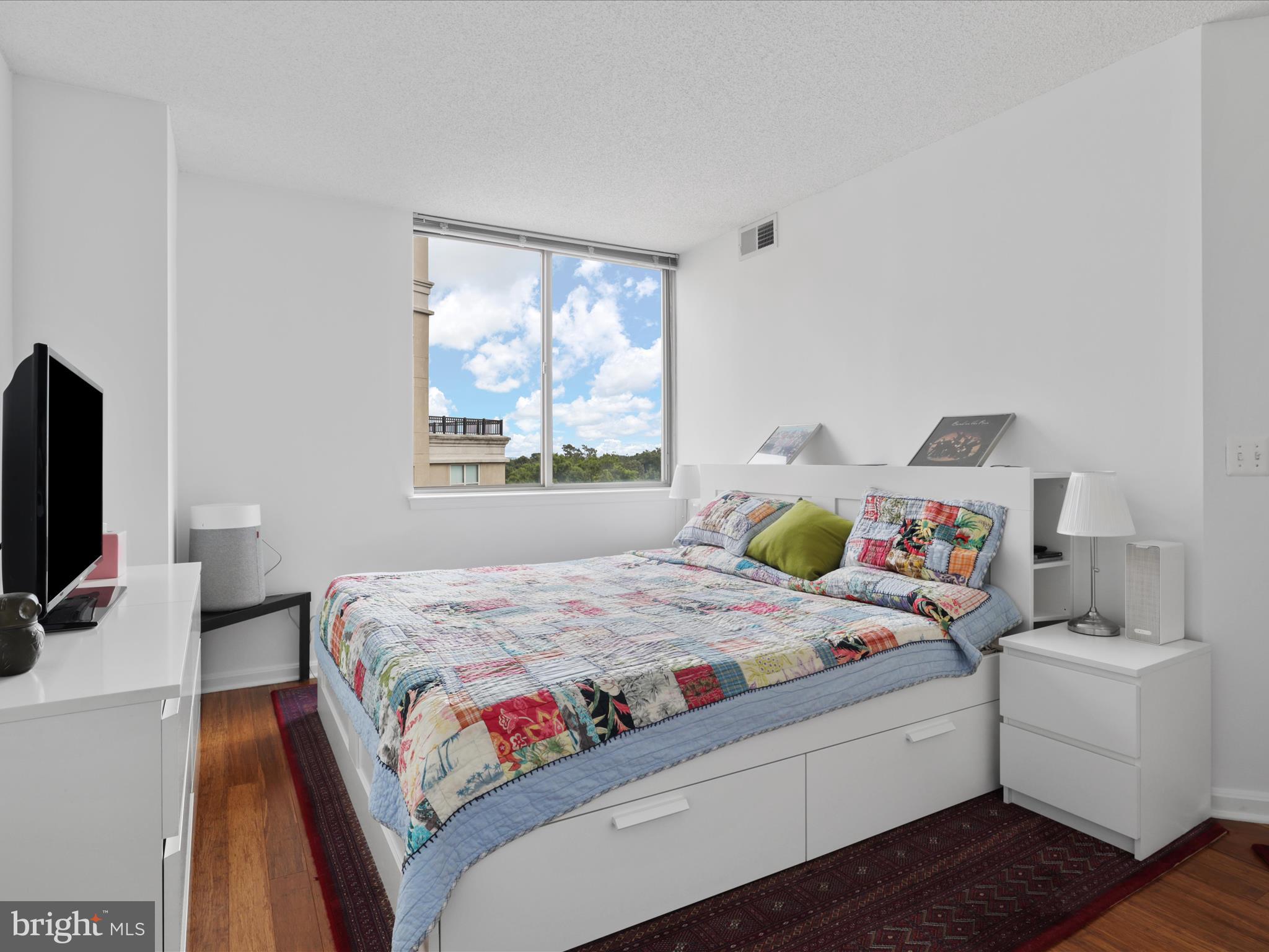 3830 9TH STREET N 908E