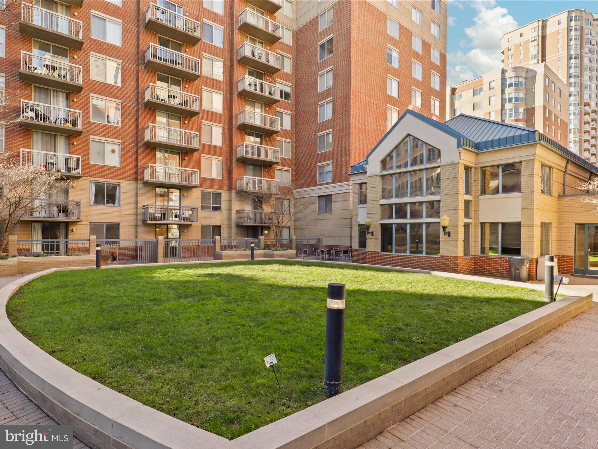 3830 9TH STREET N 908E