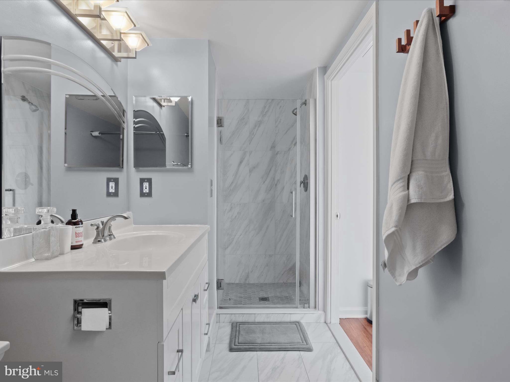 3830 9TH STREET N 908E