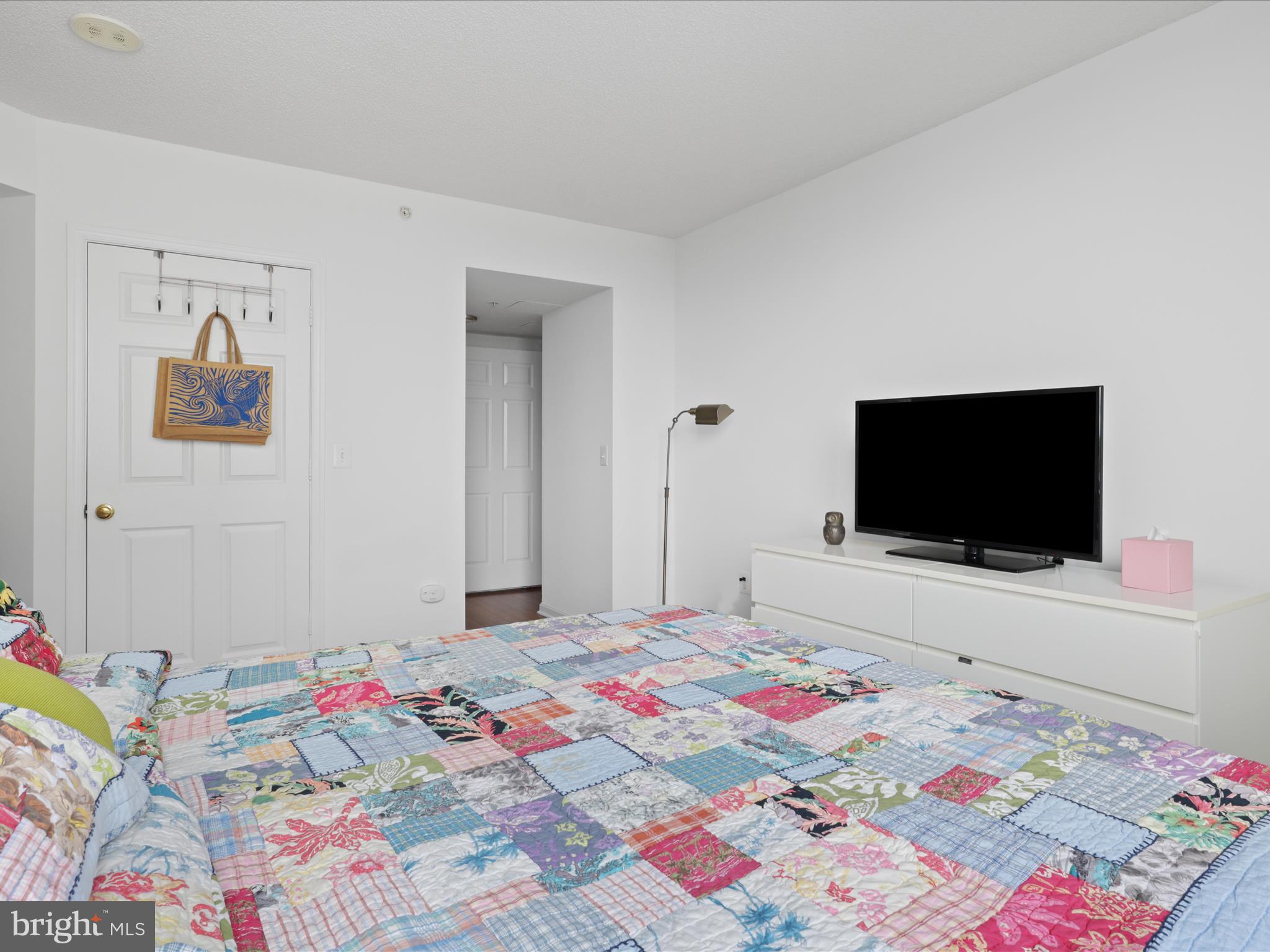 3830 9TH STREET N 908E