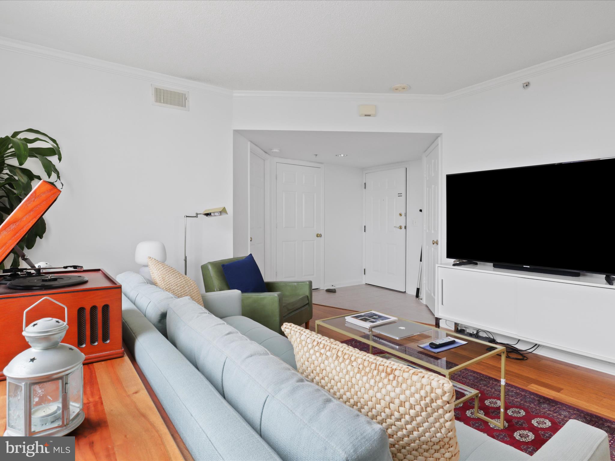 3830 9TH STREET N 908E