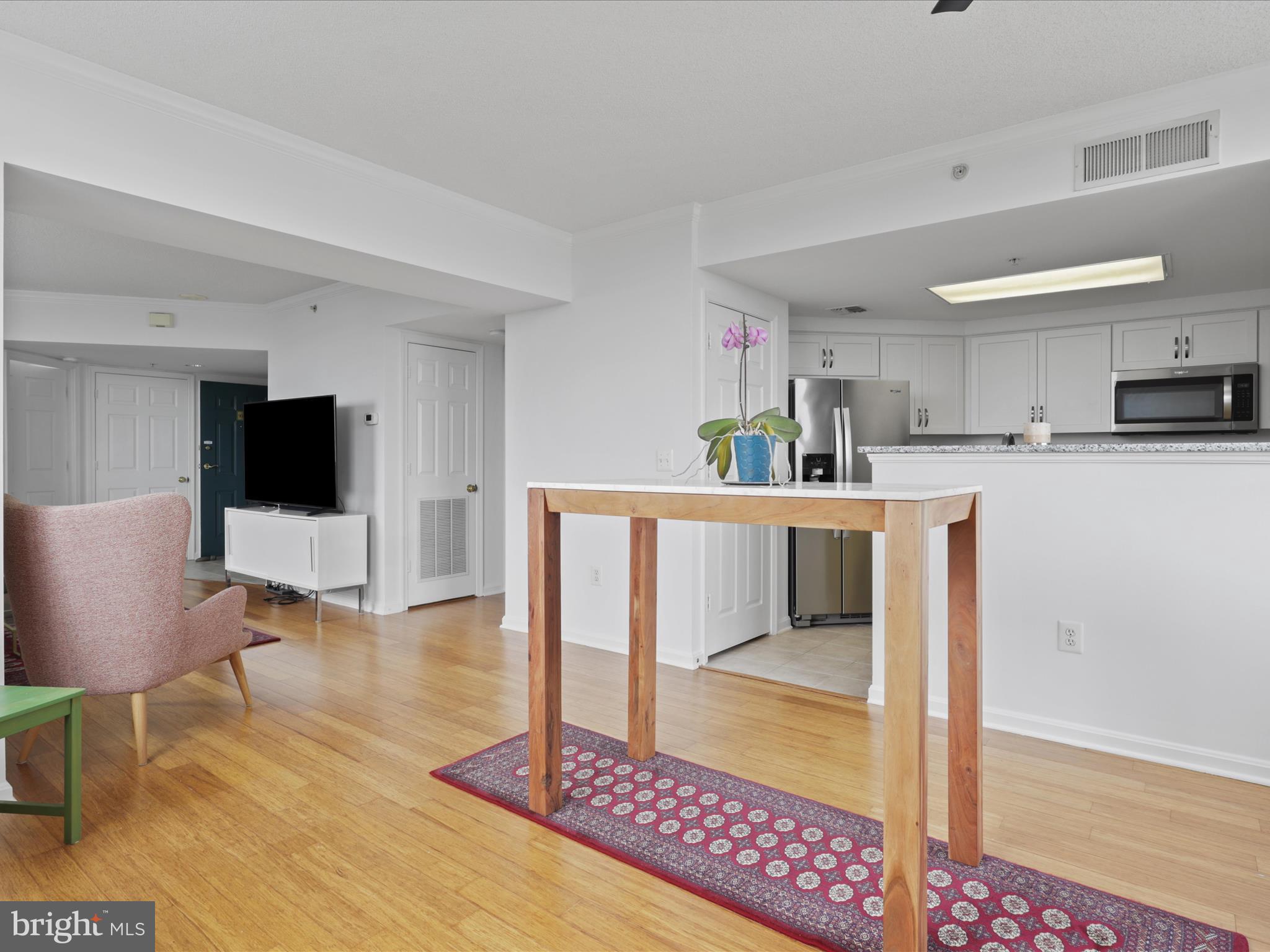 3830 9TH STREET N 908E