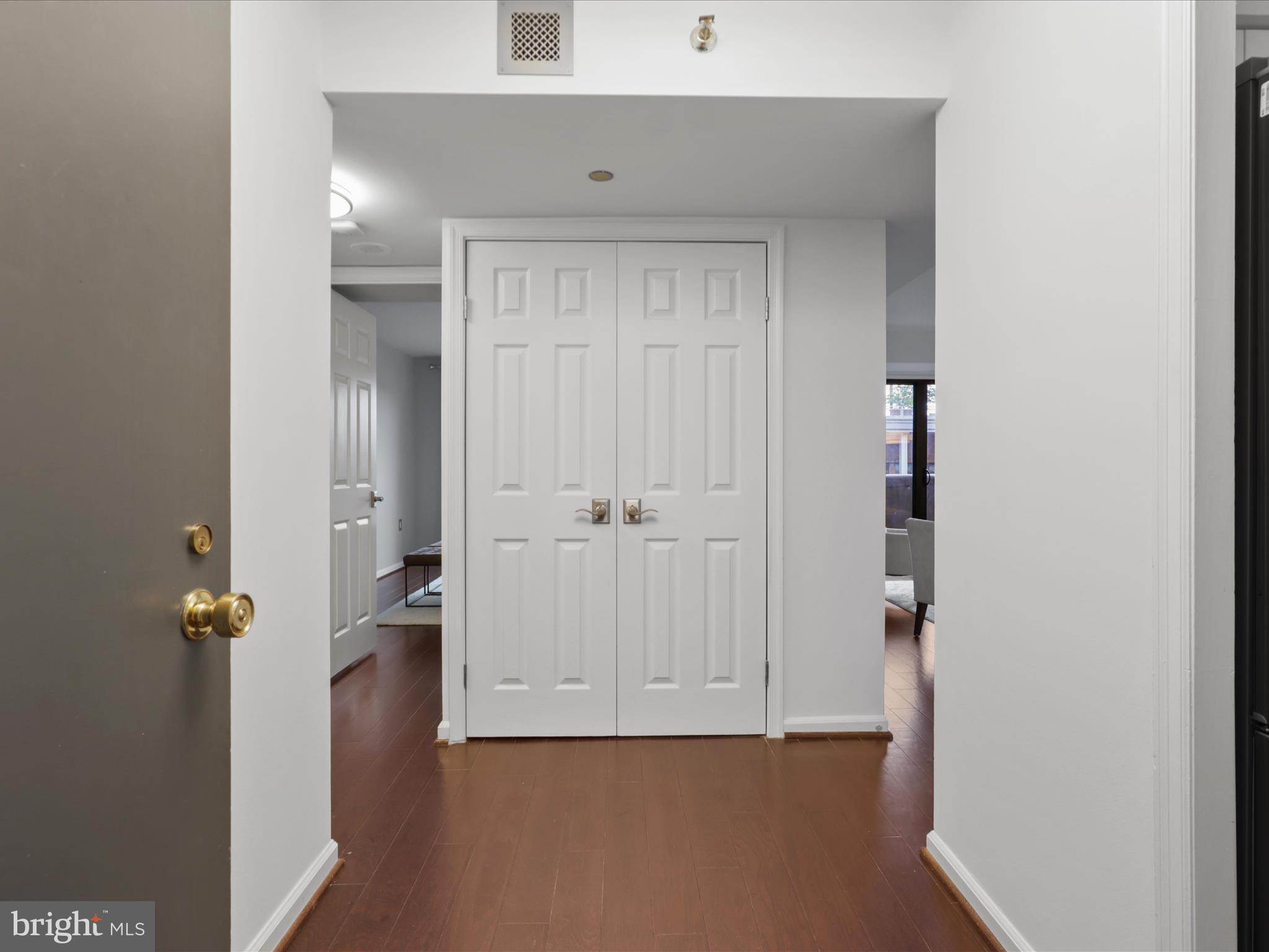 1301 N COURTHOUSE ROAD 1008