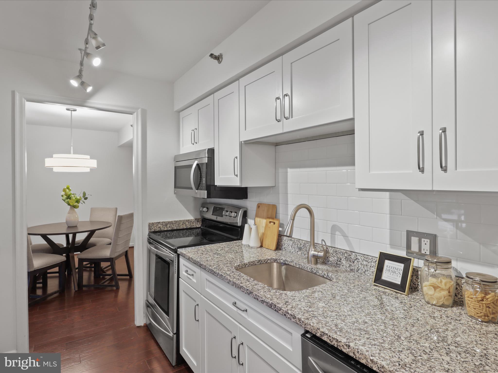 1301 N COURTHOUSE ROAD 1008