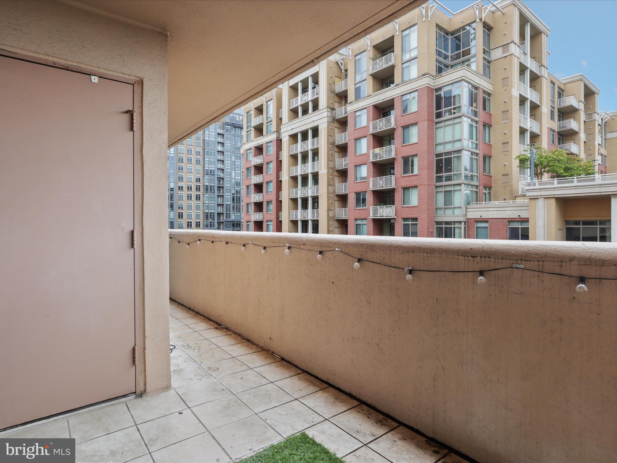 1301 N COURTHOUSE ROAD 1008