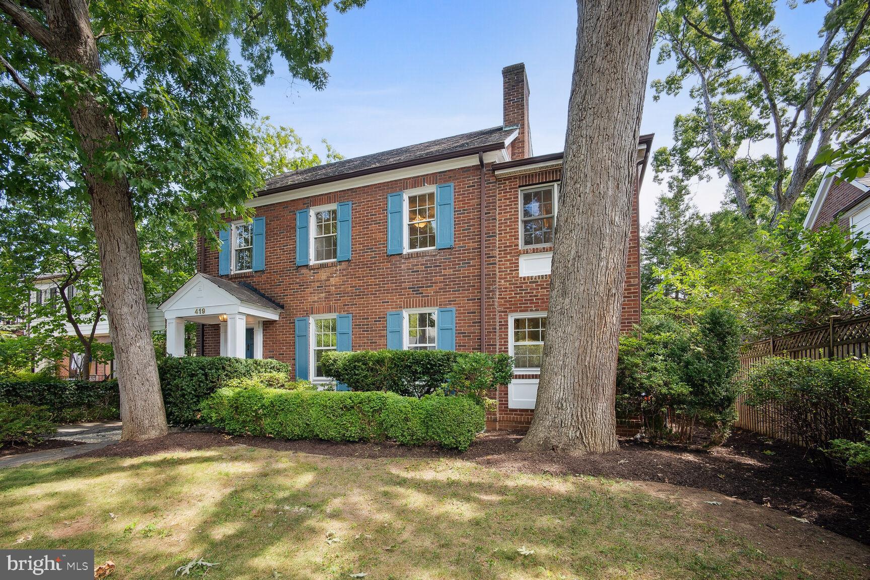 419 N JACKSON STREET