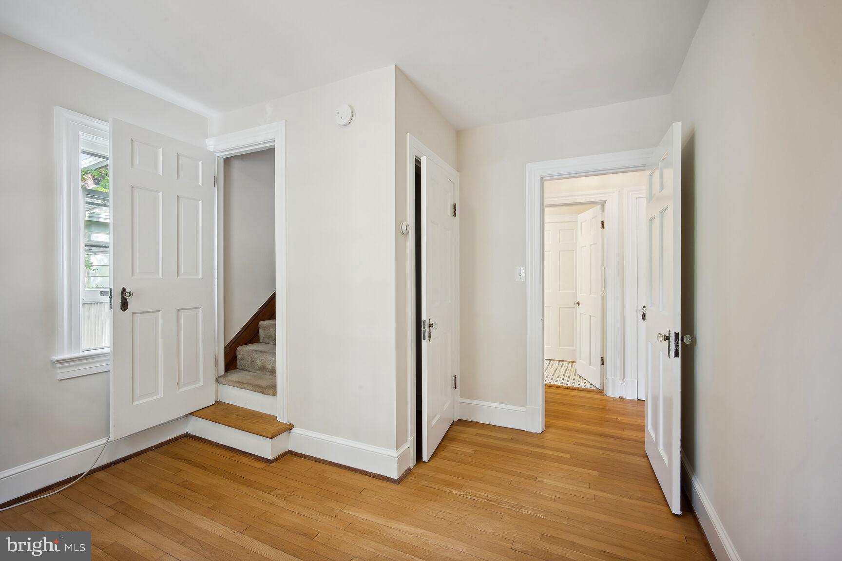 419 N JACKSON STREET