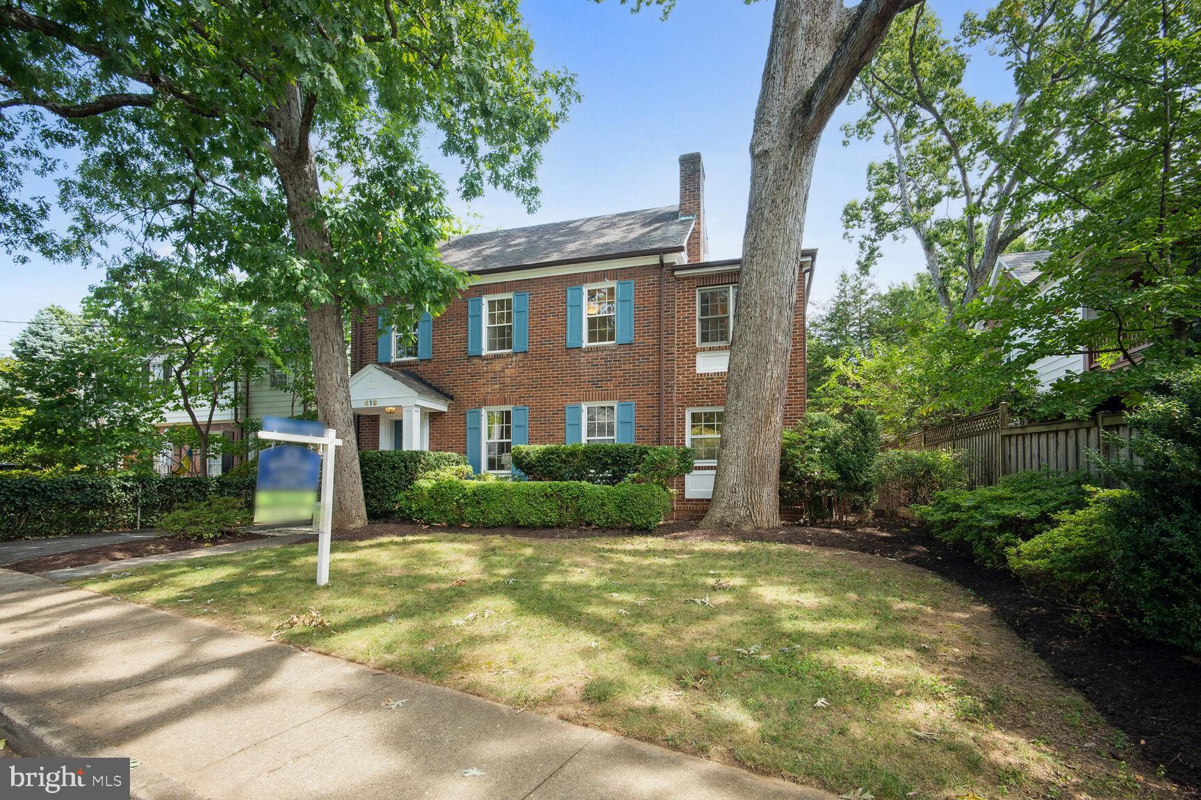 419 N JACKSON STREET