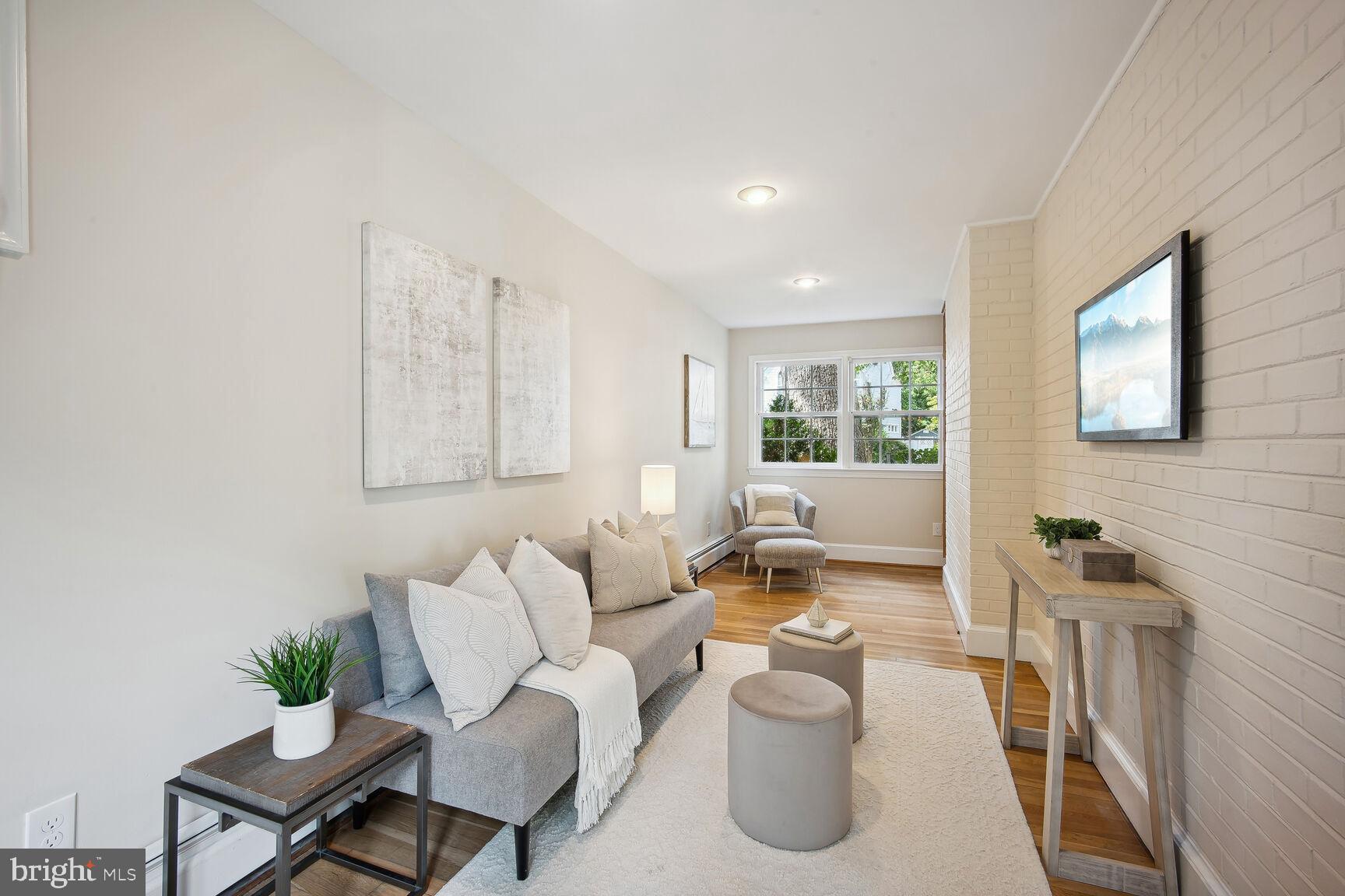 419 N JACKSON STREET