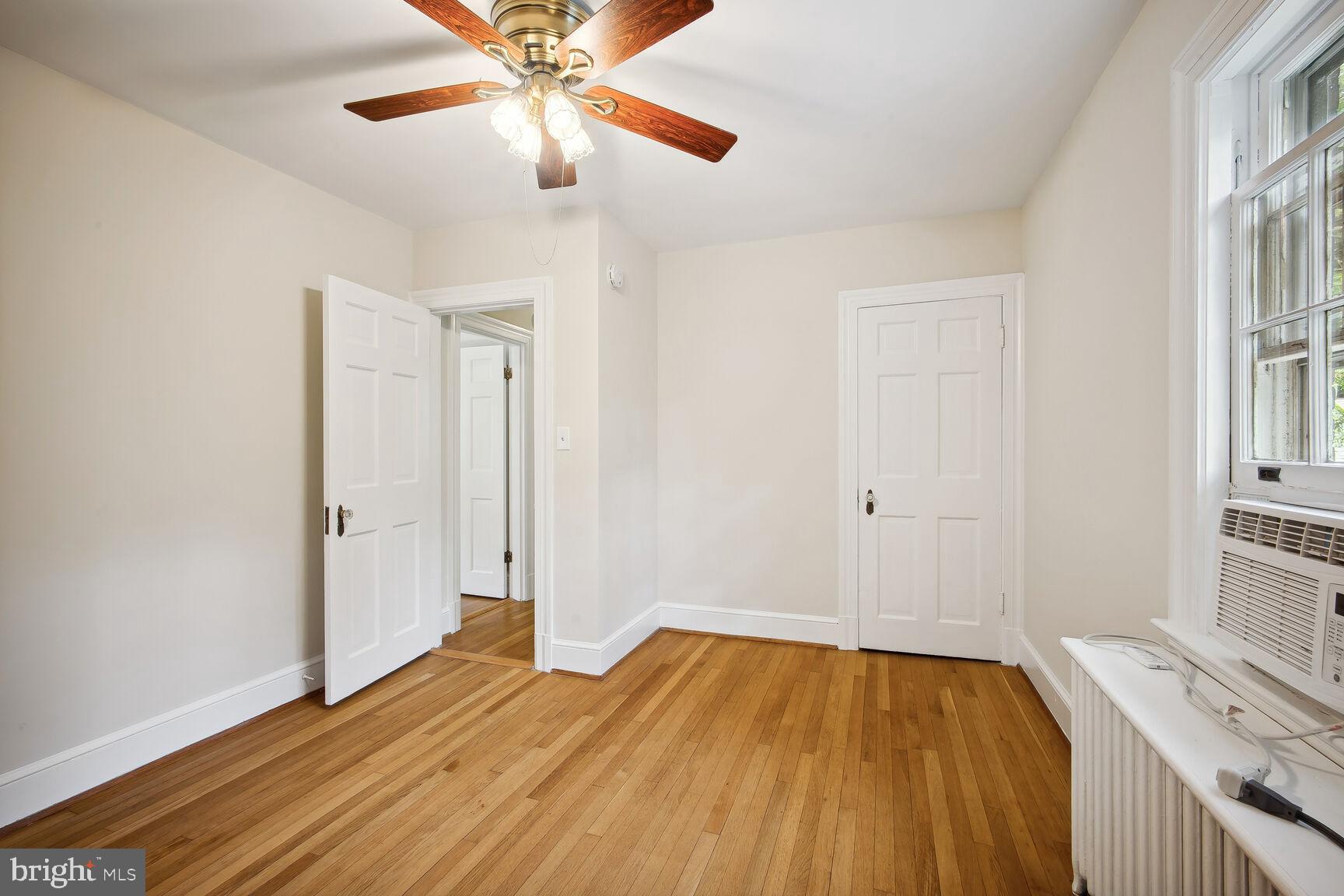 419 N JACKSON STREET