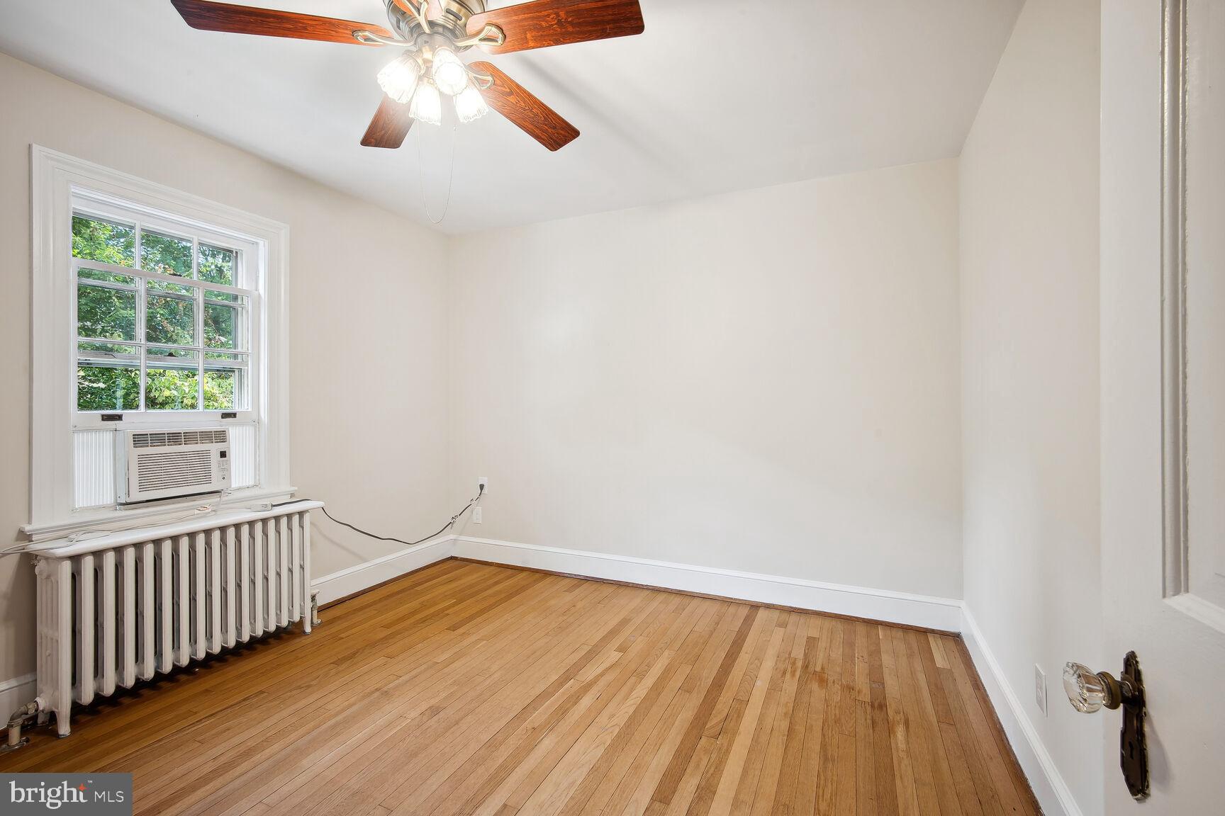 419 N JACKSON STREET