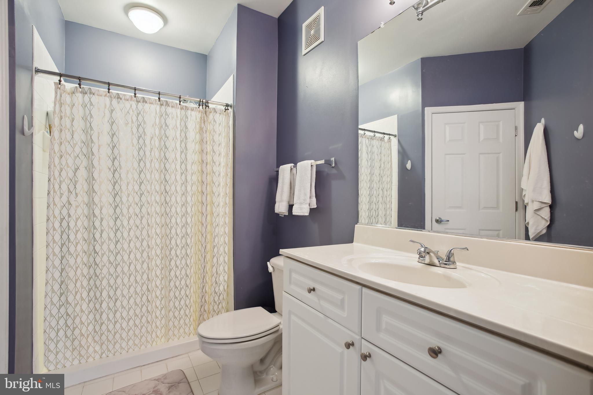 801 S GREENBRIER STREET 220