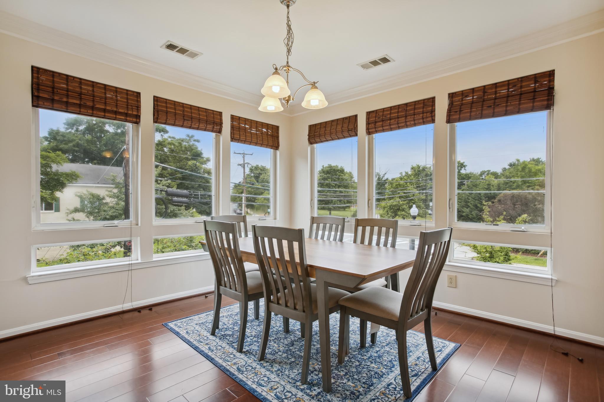 801 S GREENBRIER STREET 220