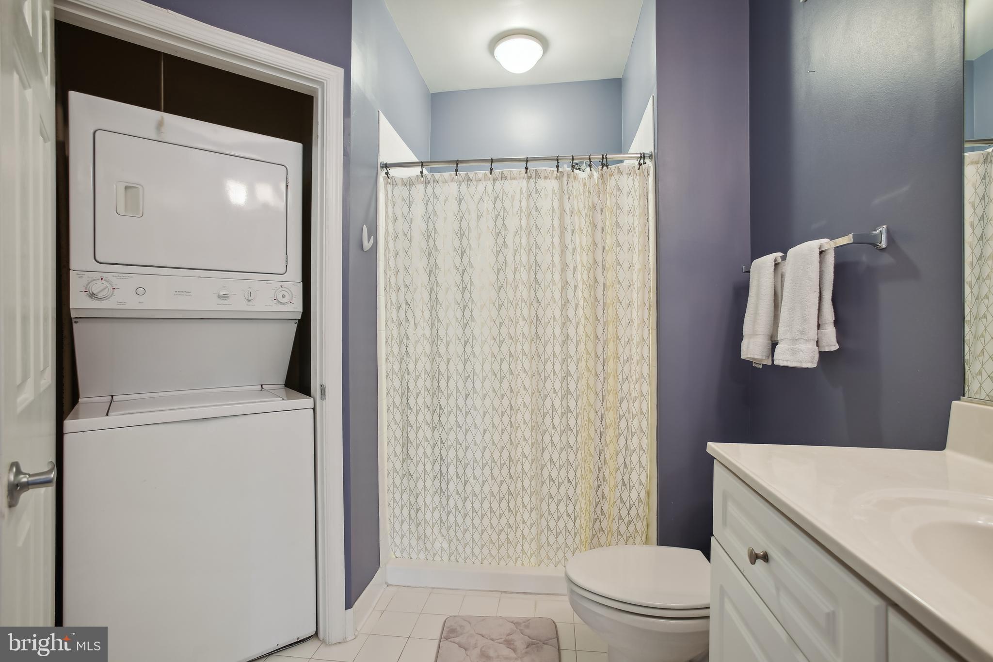 801 S GREENBRIER STREET 220