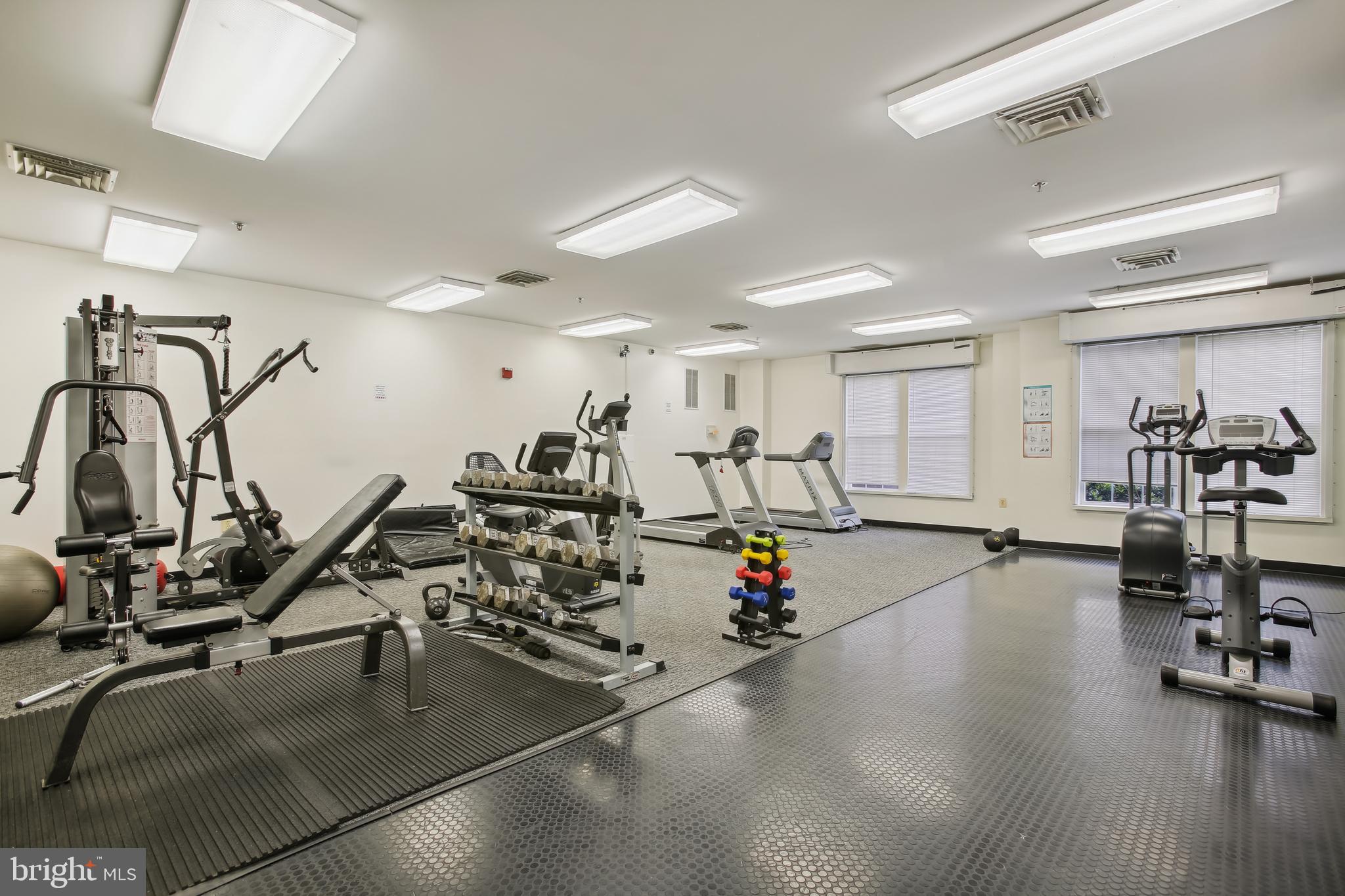 801 S GREENBRIER STREET 220