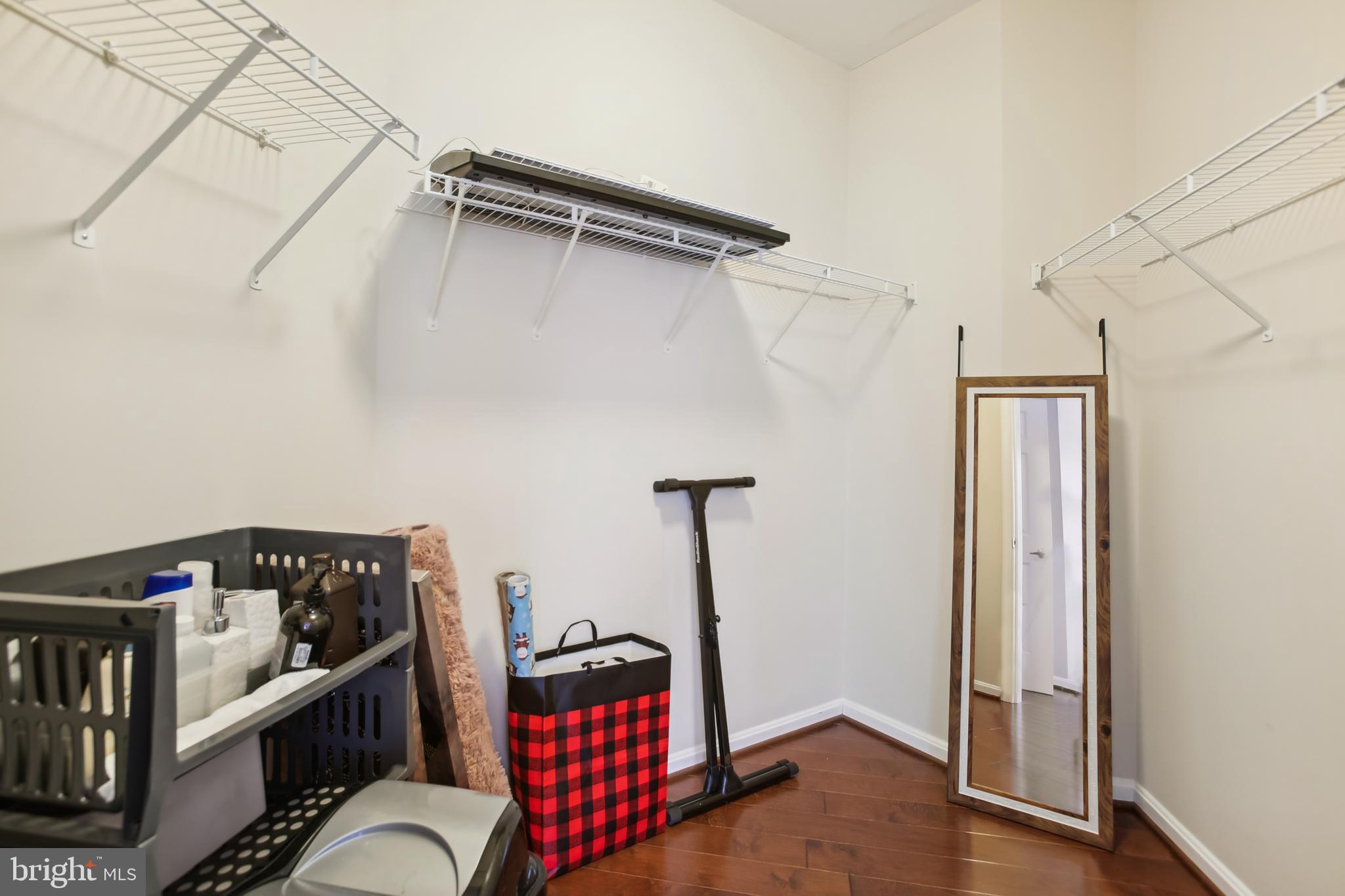 801 S GREENBRIER STREET 220