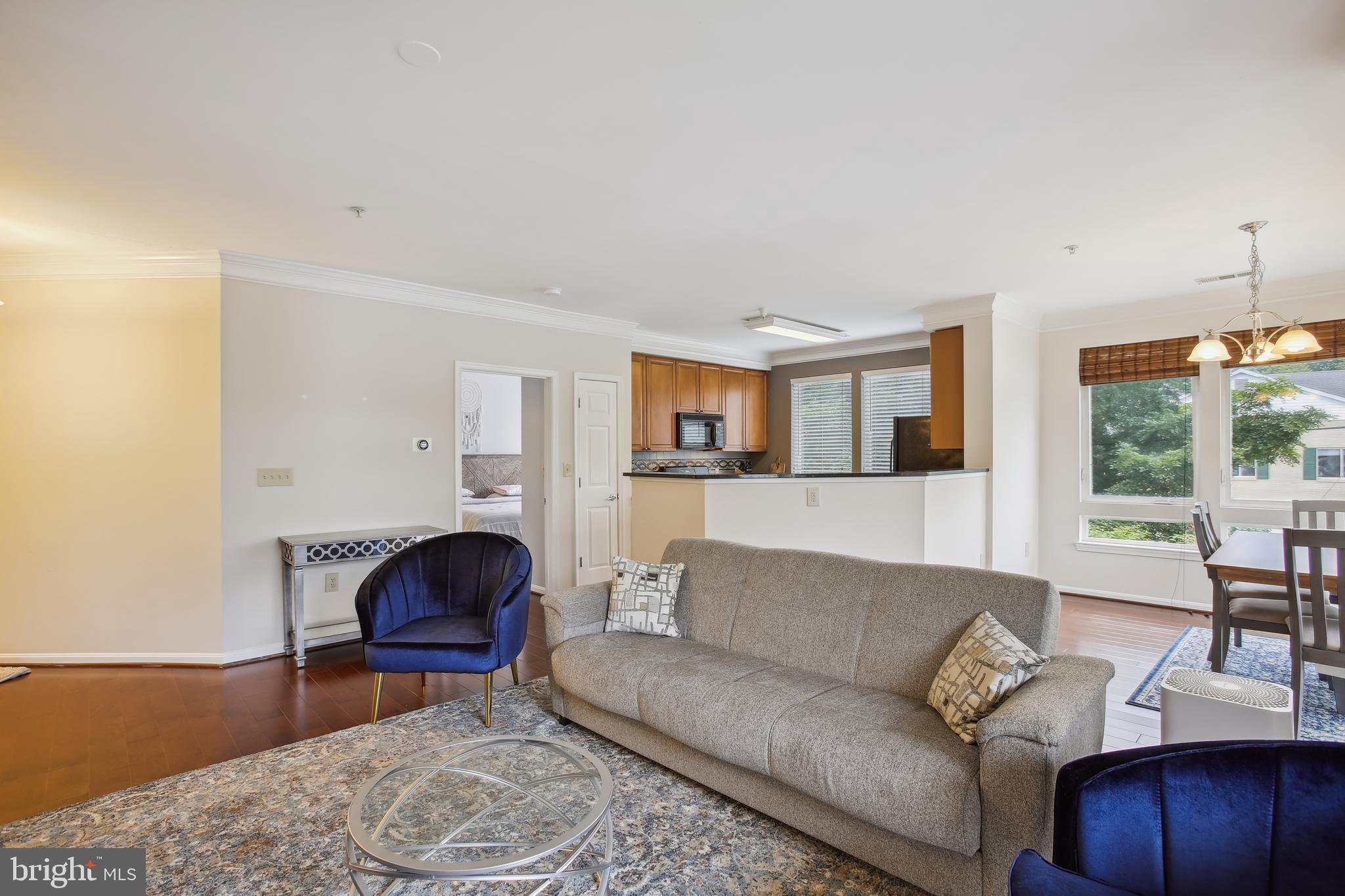 801 S GREENBRIER STREET 220