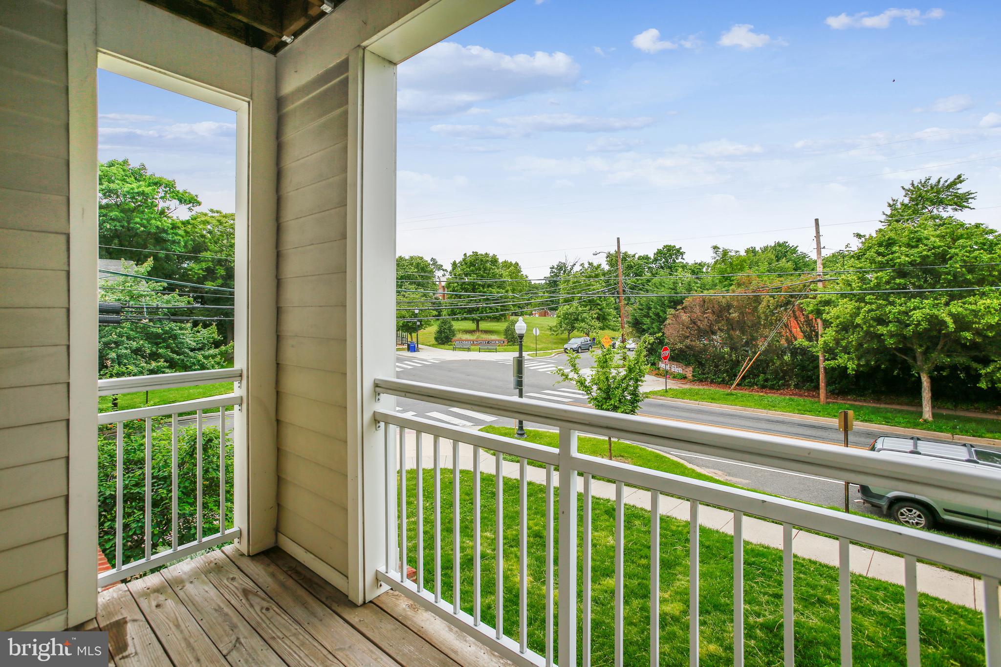 801 S GREENBRIER STREET 220