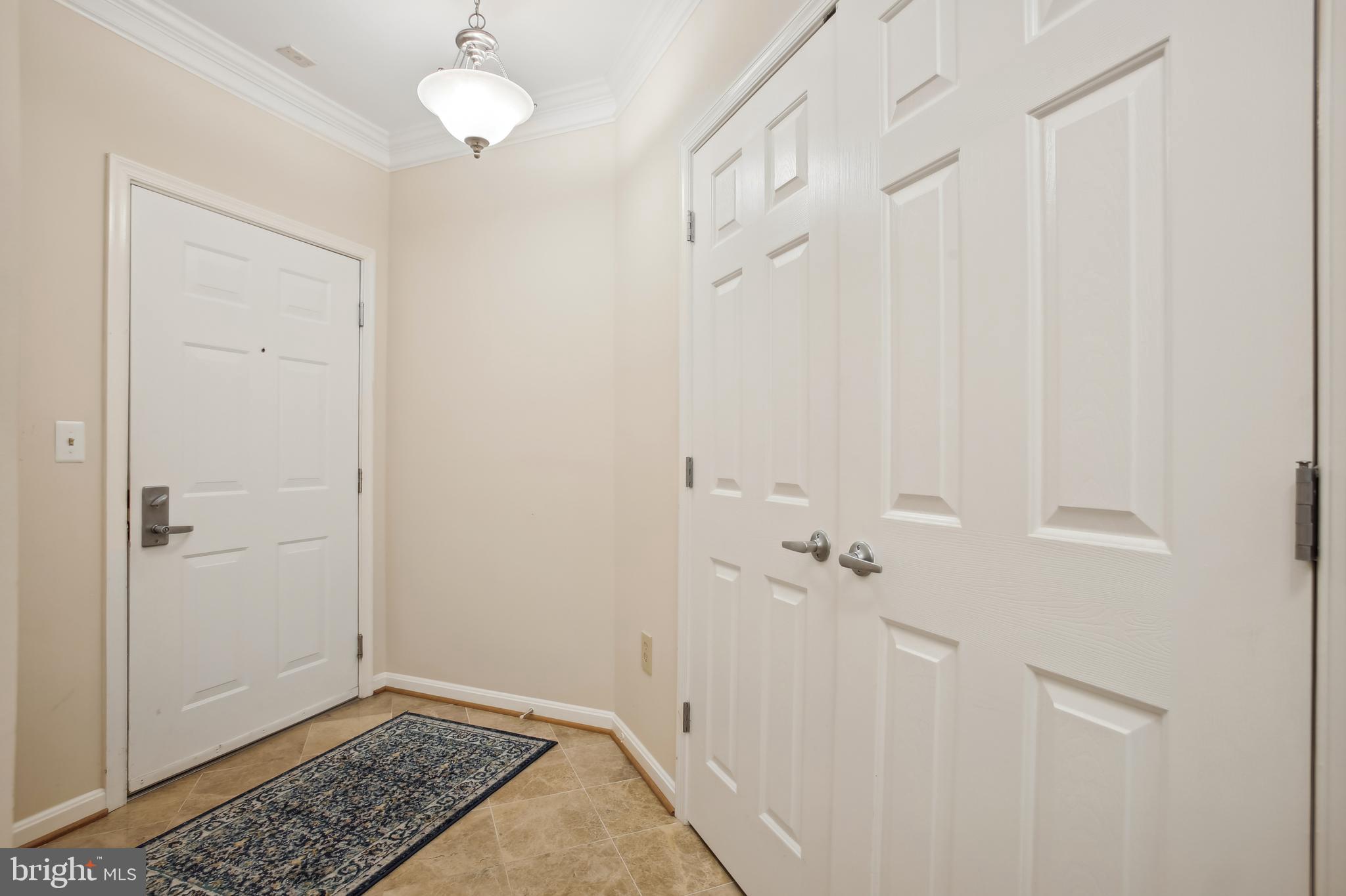 801 S GREENBRIER STREET 220