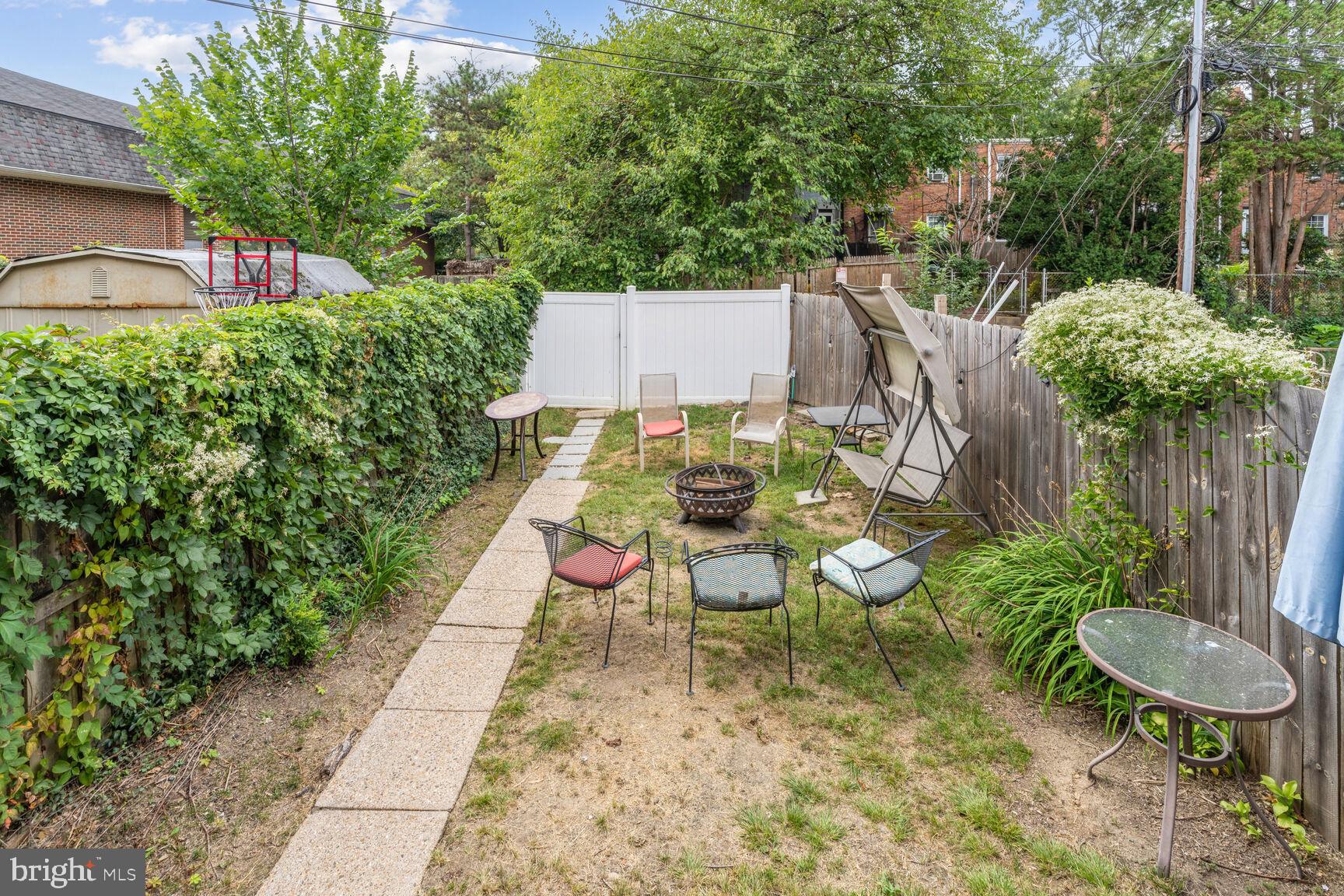 1038 N MONROE STREET