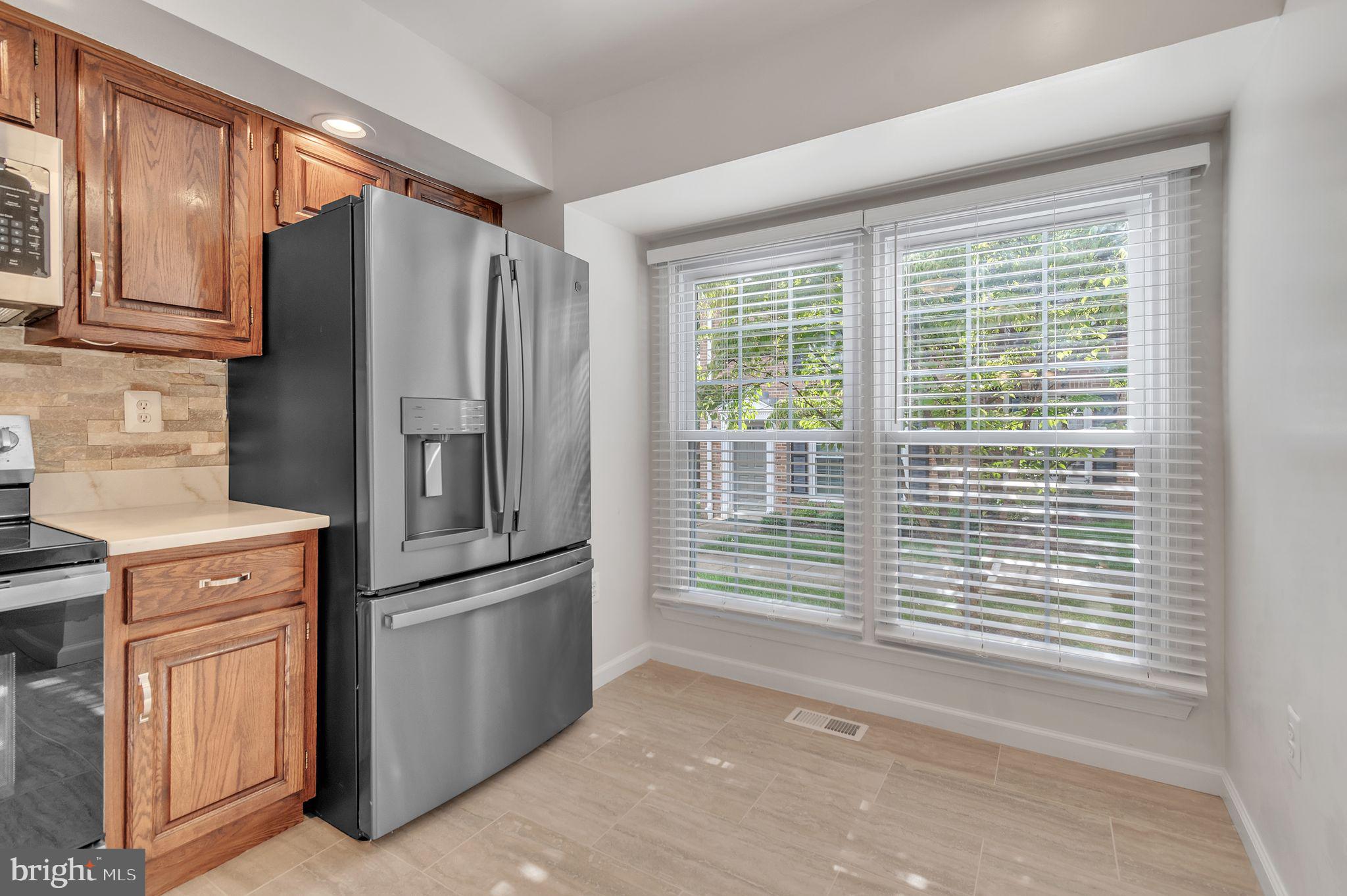 2558 S ARLINGTON MILL DRIVE B 2