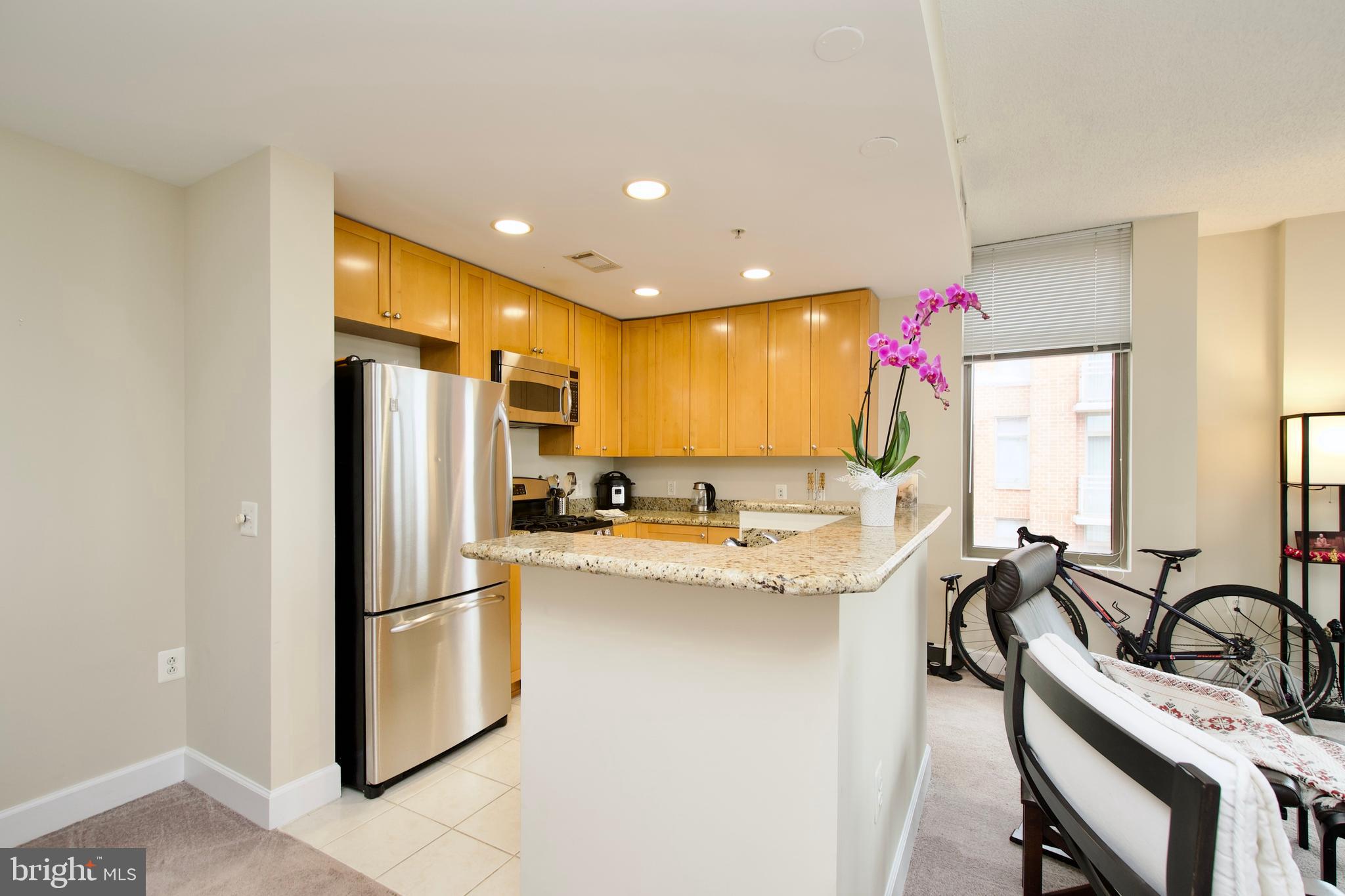 3600 S GLEBE ROAD 423W