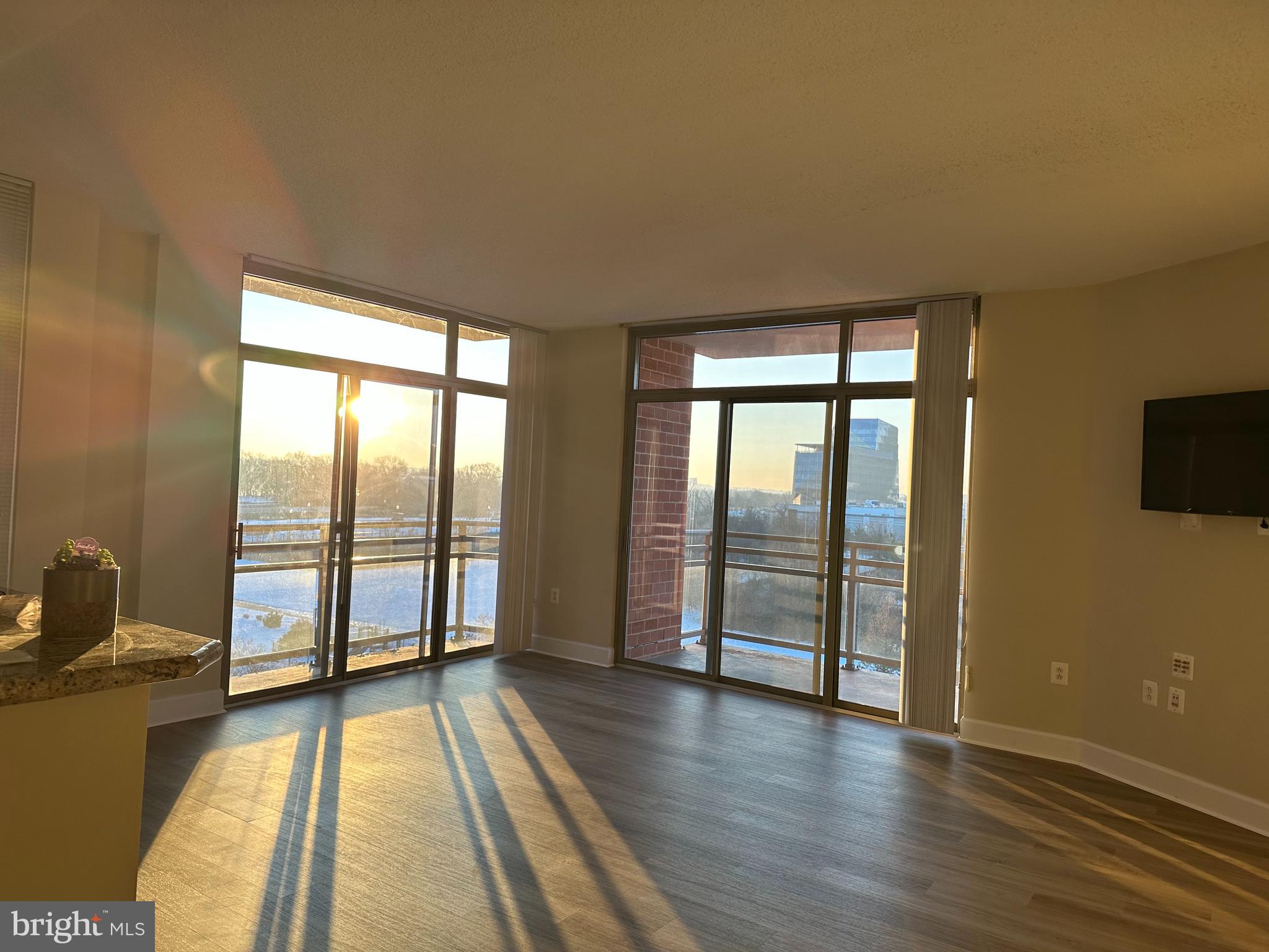 3600 S GLEBE ROAD 423W