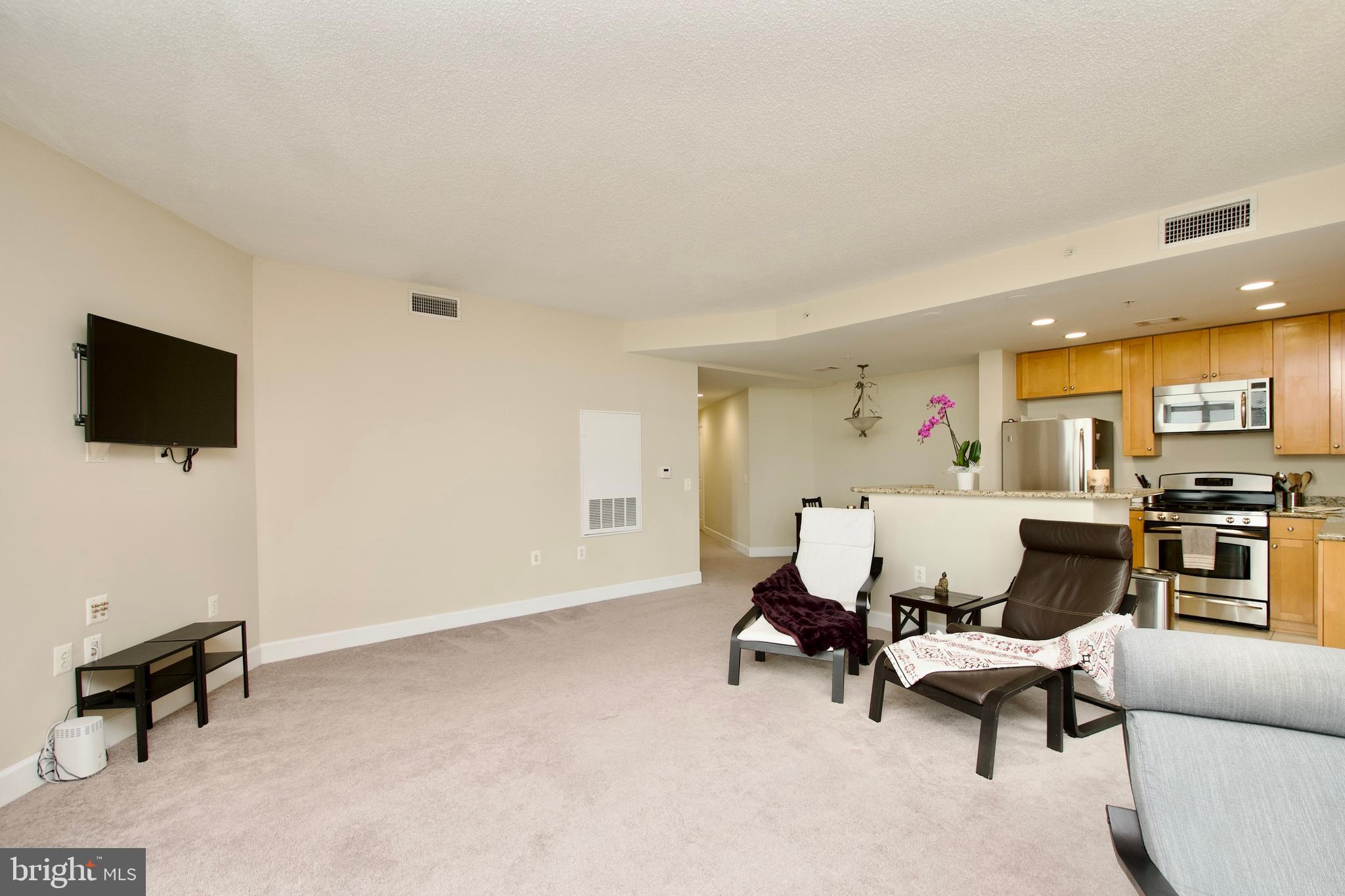 3600 S GLEBE ROAD 423W