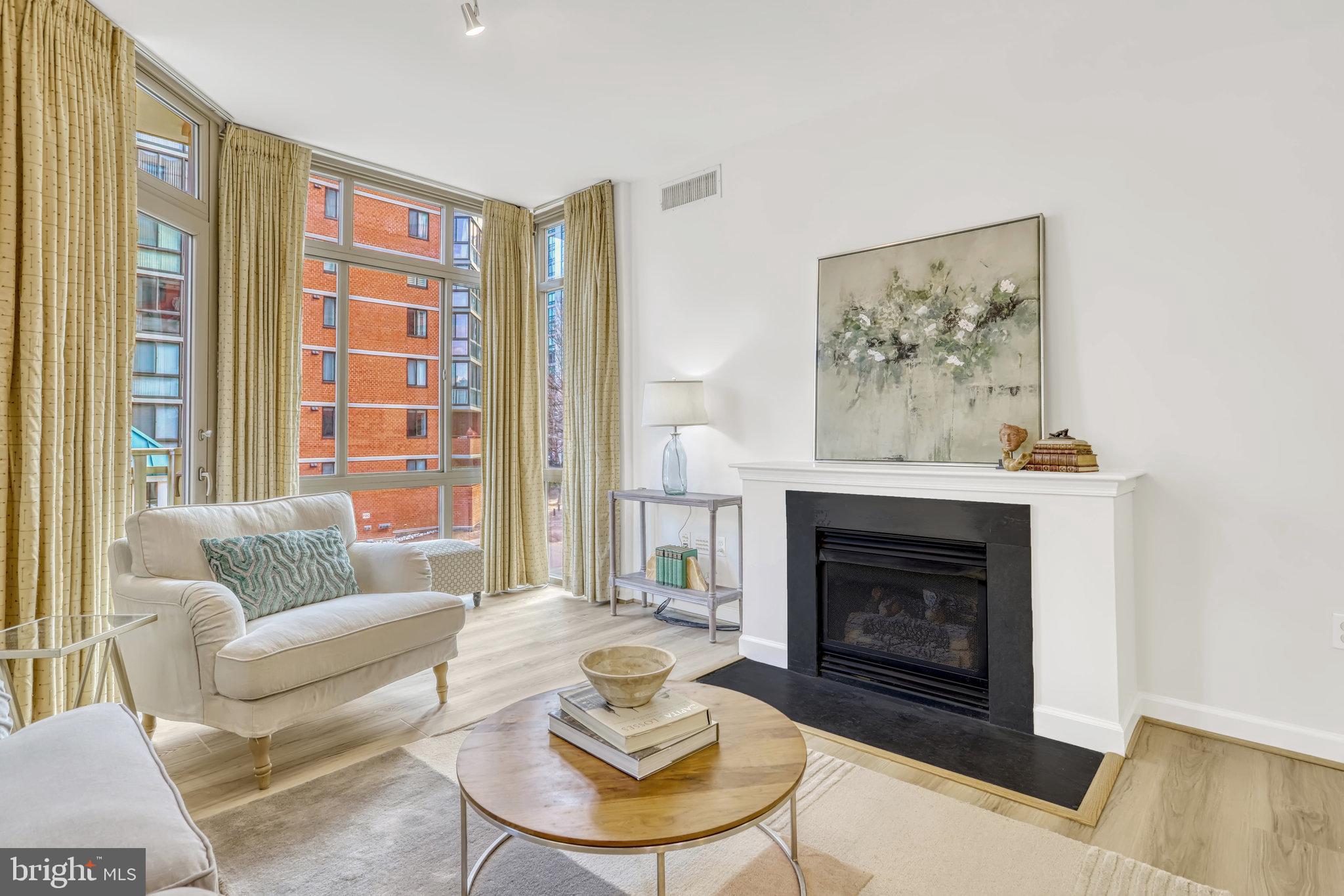 1000 N RANDOLPH STREET 209
