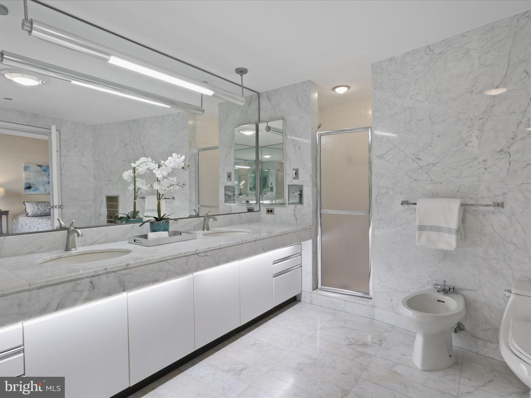 1300 CRYSTAL DRIVE 1002-S