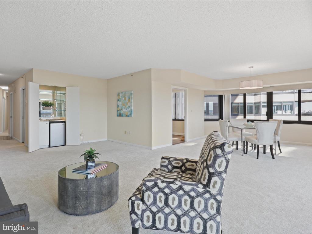 1300 CRYSTAL DRIVE 1002-S