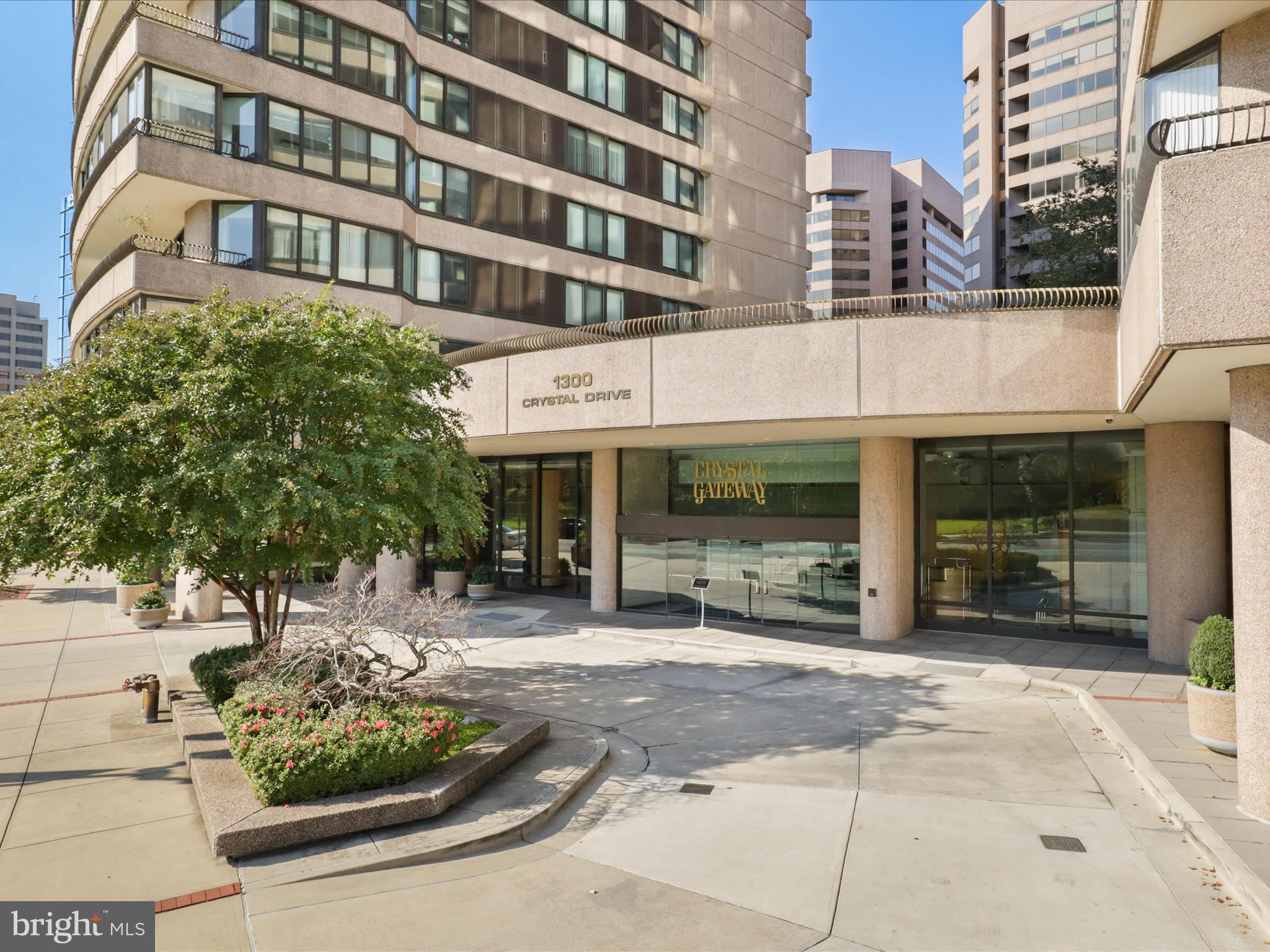 1300 CRYSTAL DRIVE 1002-S