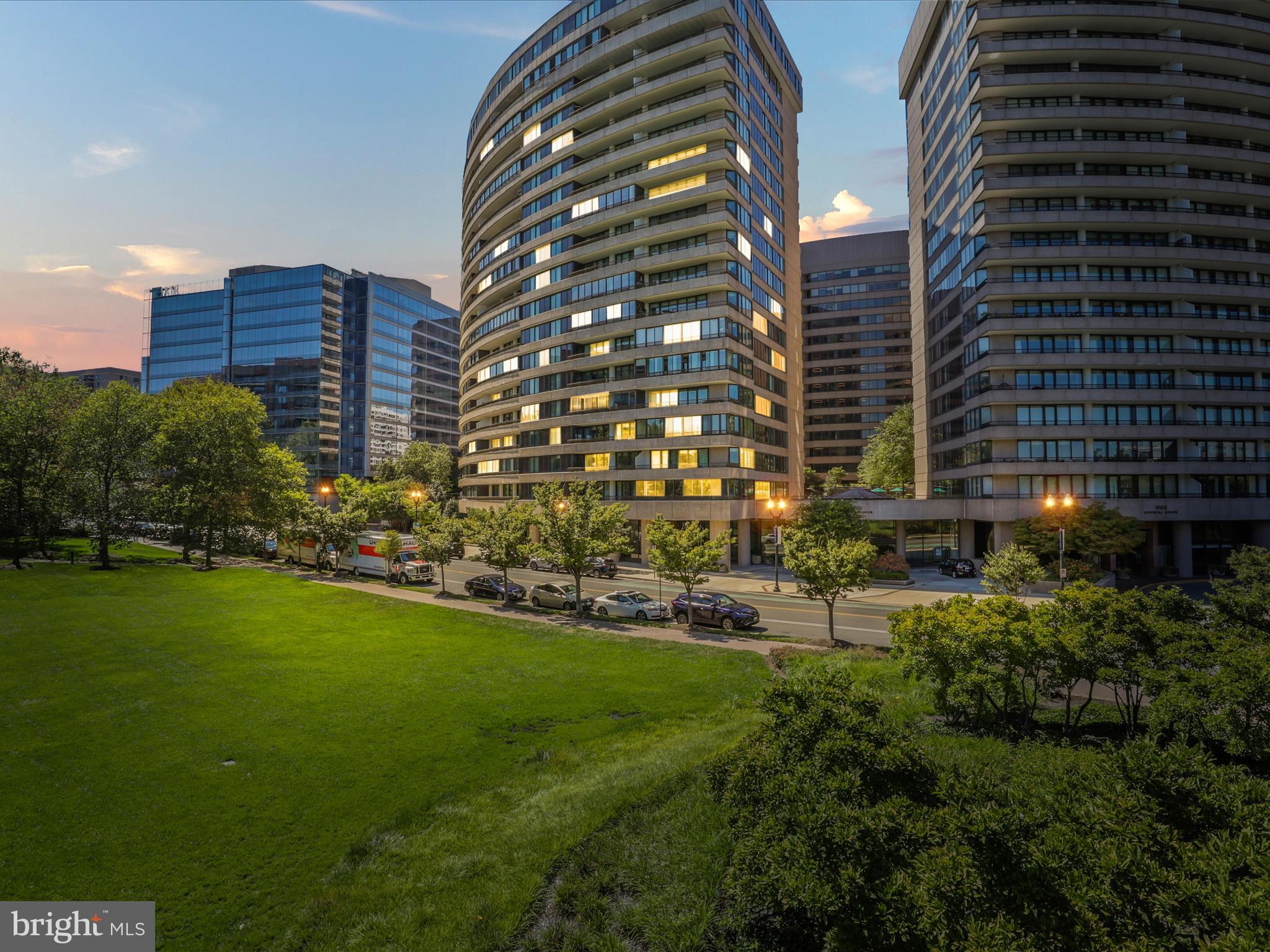 1300 CRYSTAL DRIVE 1002-S
