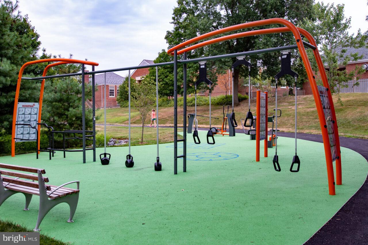 4728 29TH STREET S B1