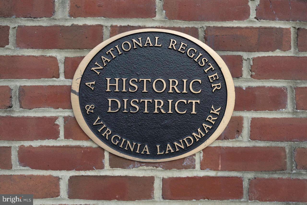 4728 29TH STREET S B1