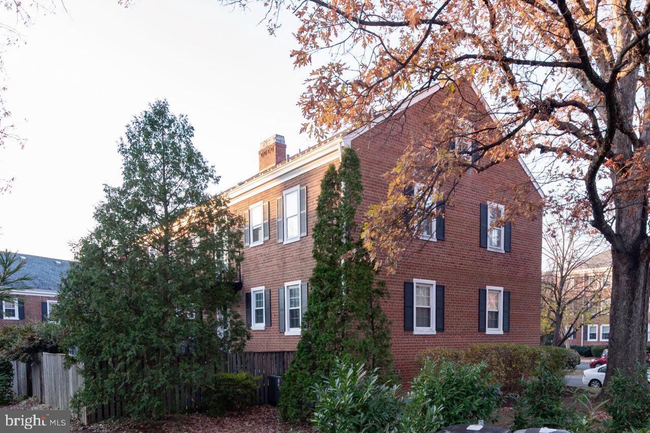 4728 29TH STREET S B1