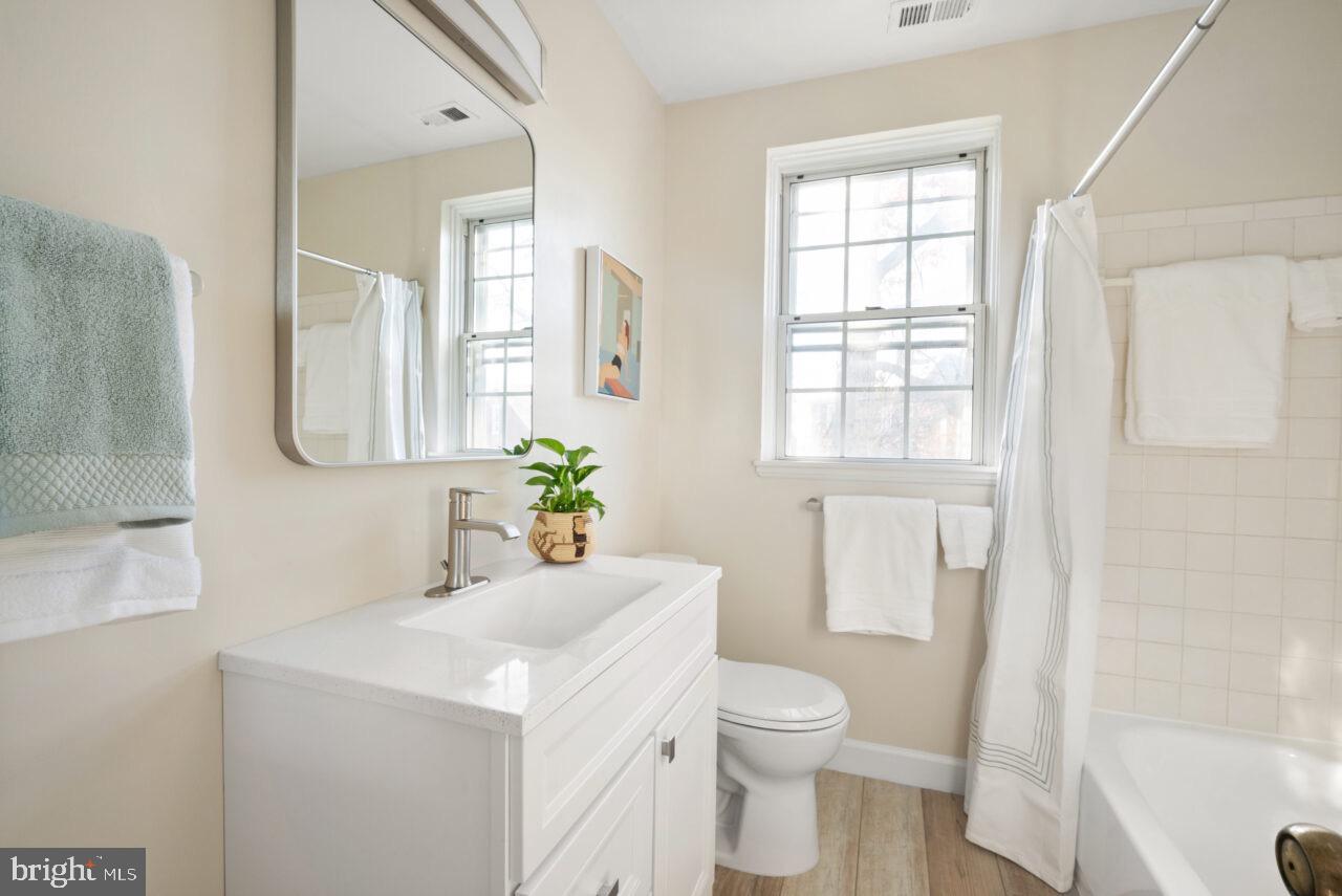 4728 29TH STREET S B1