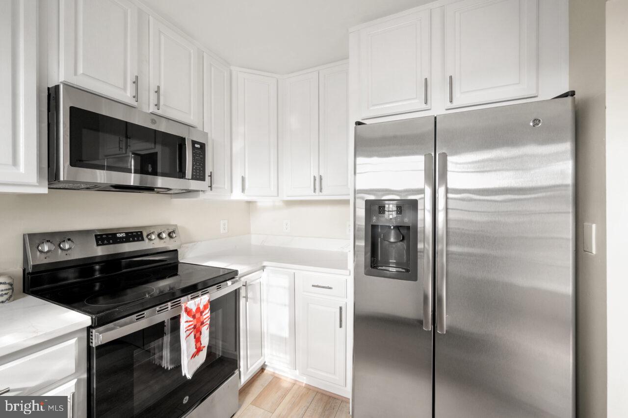 4728 29TH STREET S B1