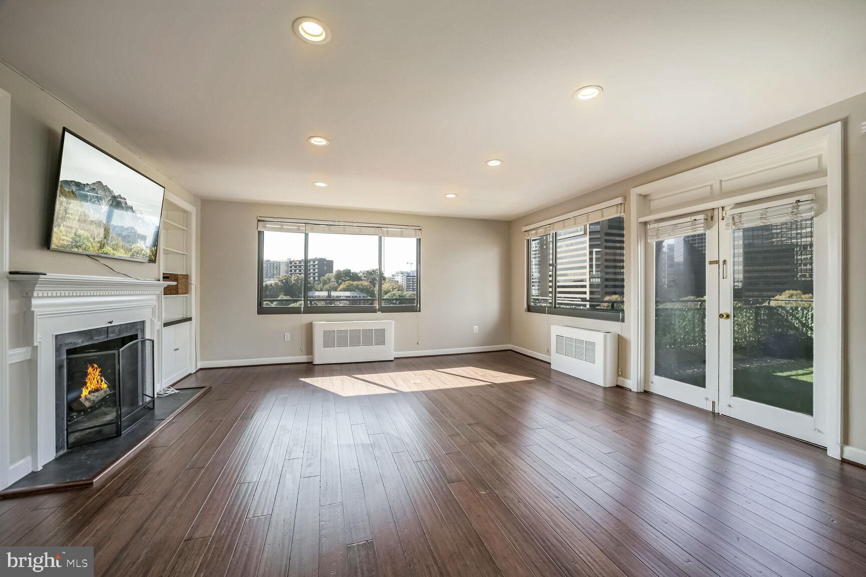 1121 ARLINGTON BOULEVARD 1014