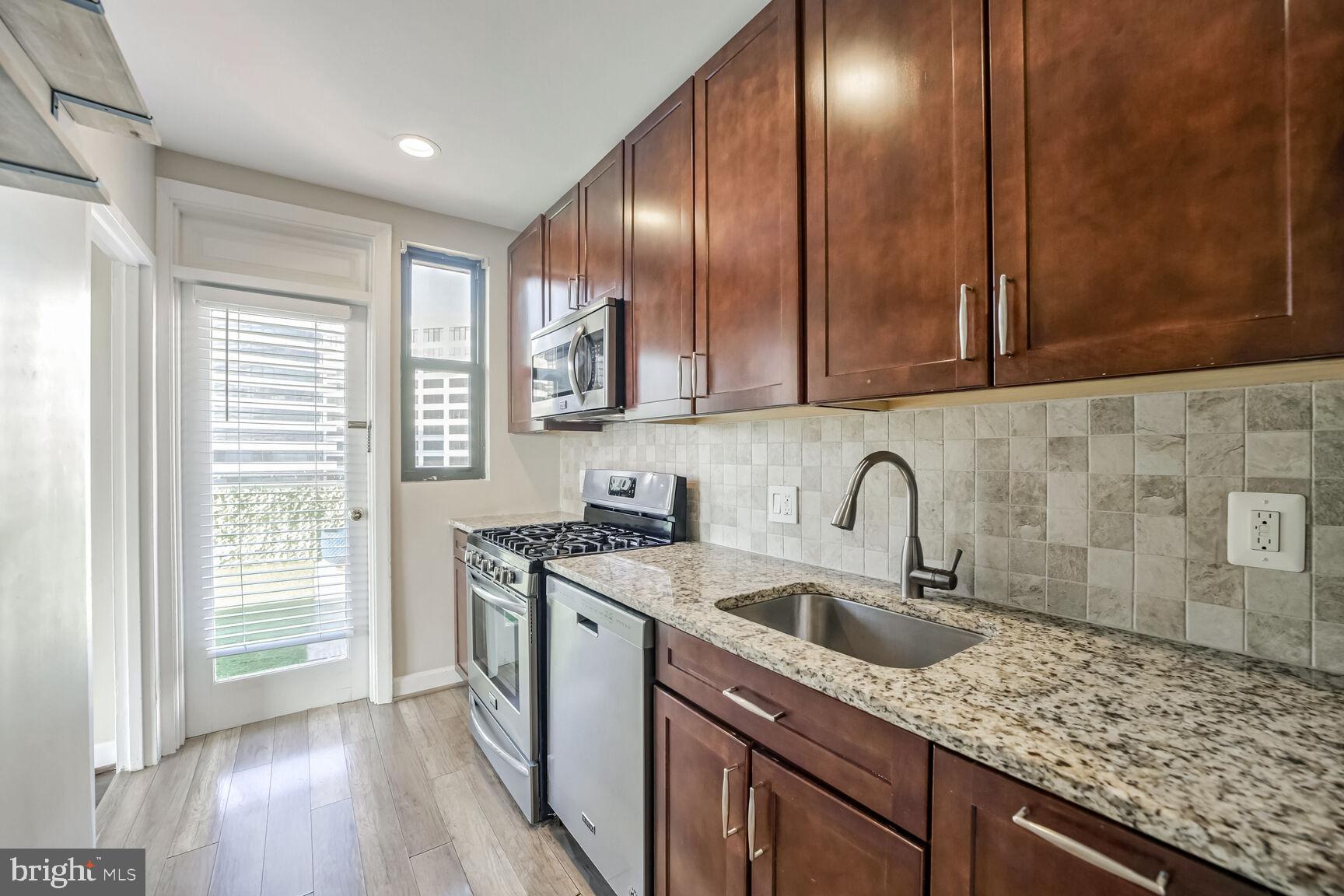 1121 ARLINGTON BOULEVARD 1014