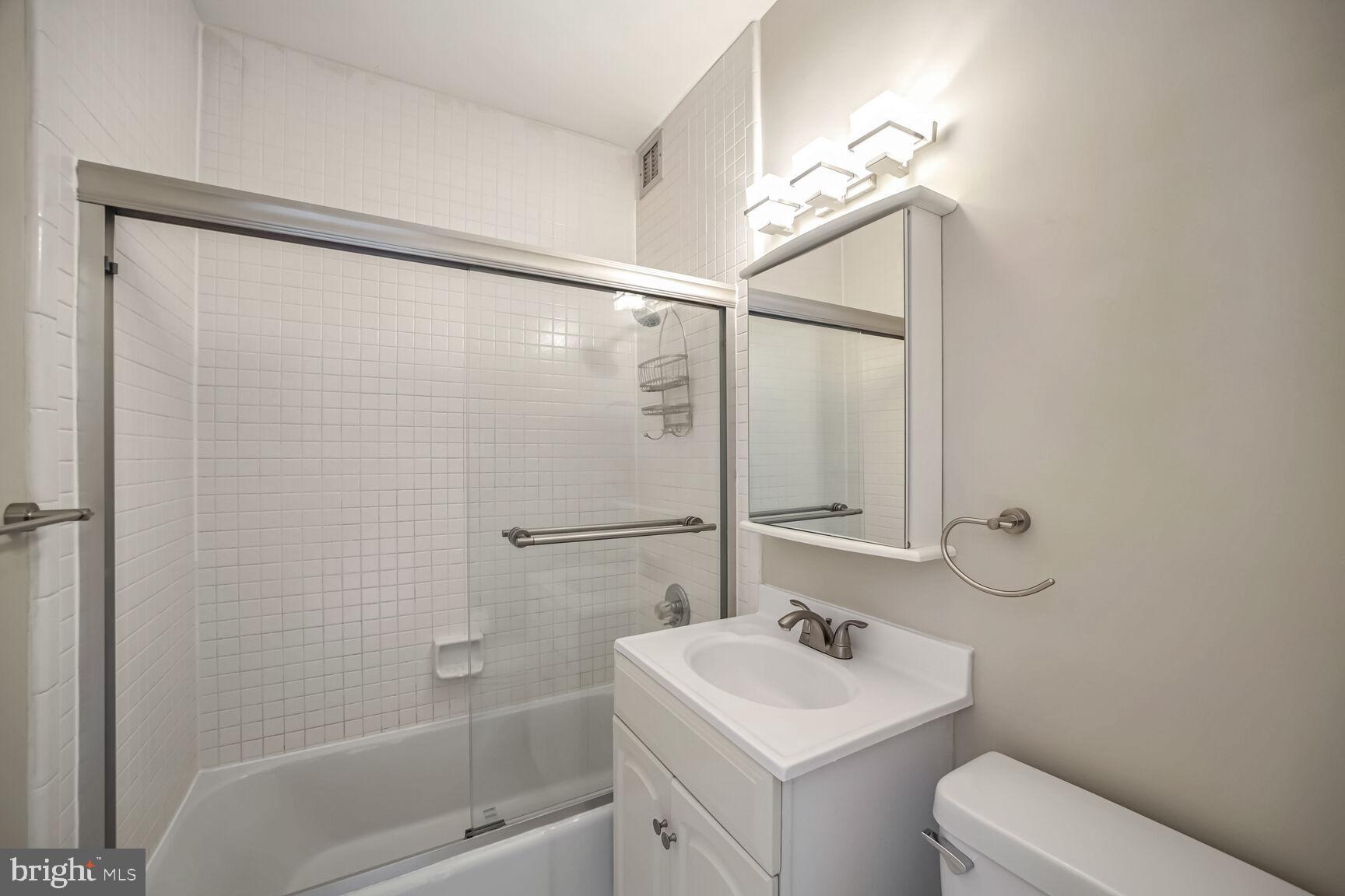 1121 ARLINGTON BOULEVARD 1014