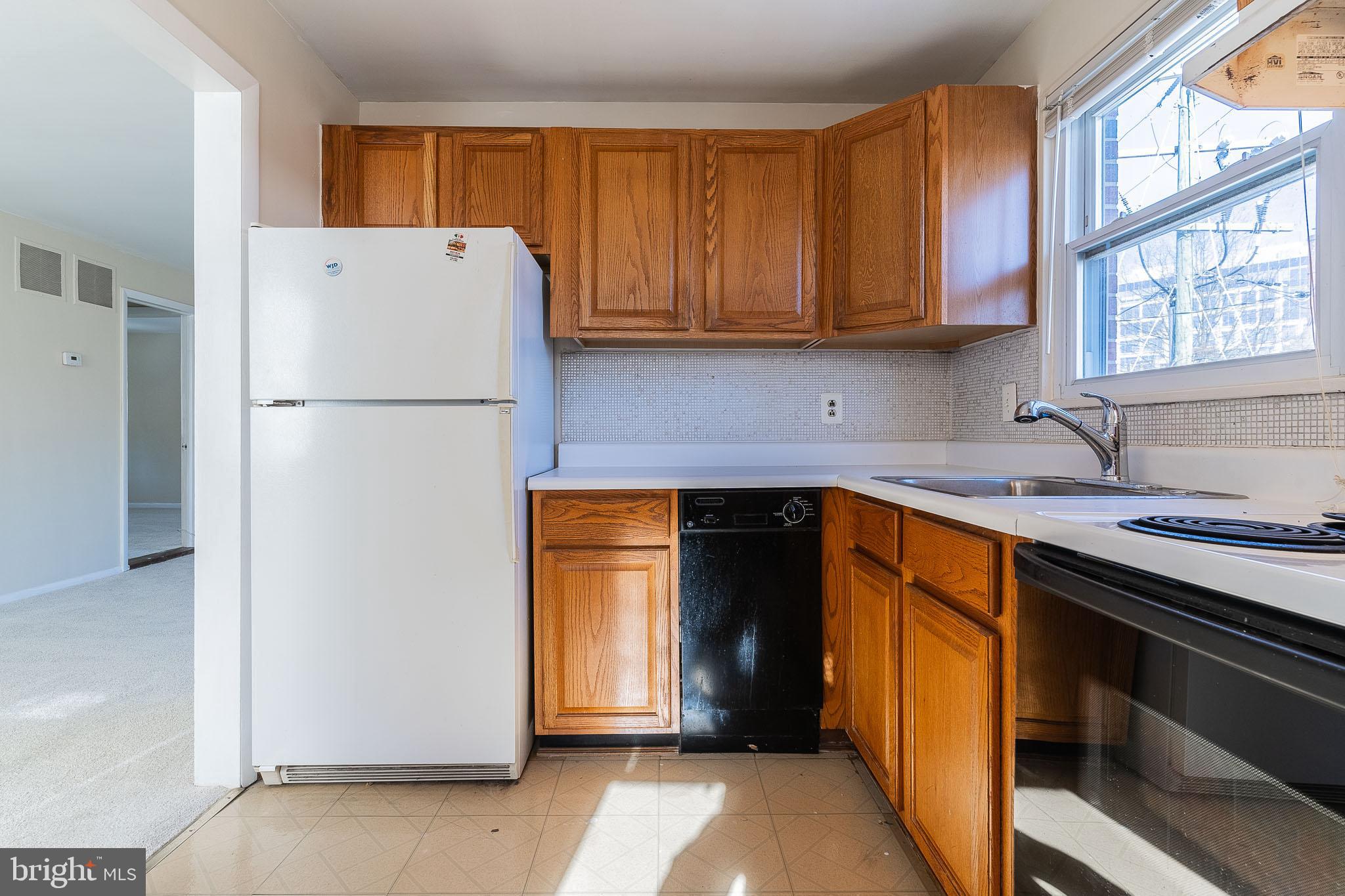 728 WAKEFIELD STREET N UPPER