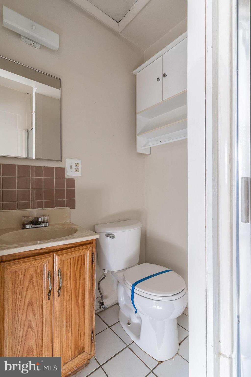 728 WAKEFIELD STREET N UPPER