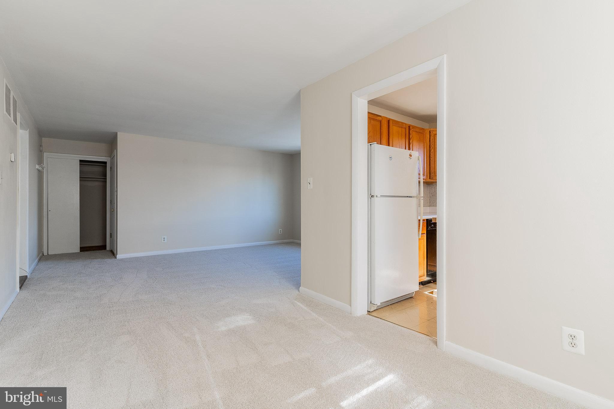 728 WAKEFIELD STREET N UPPER