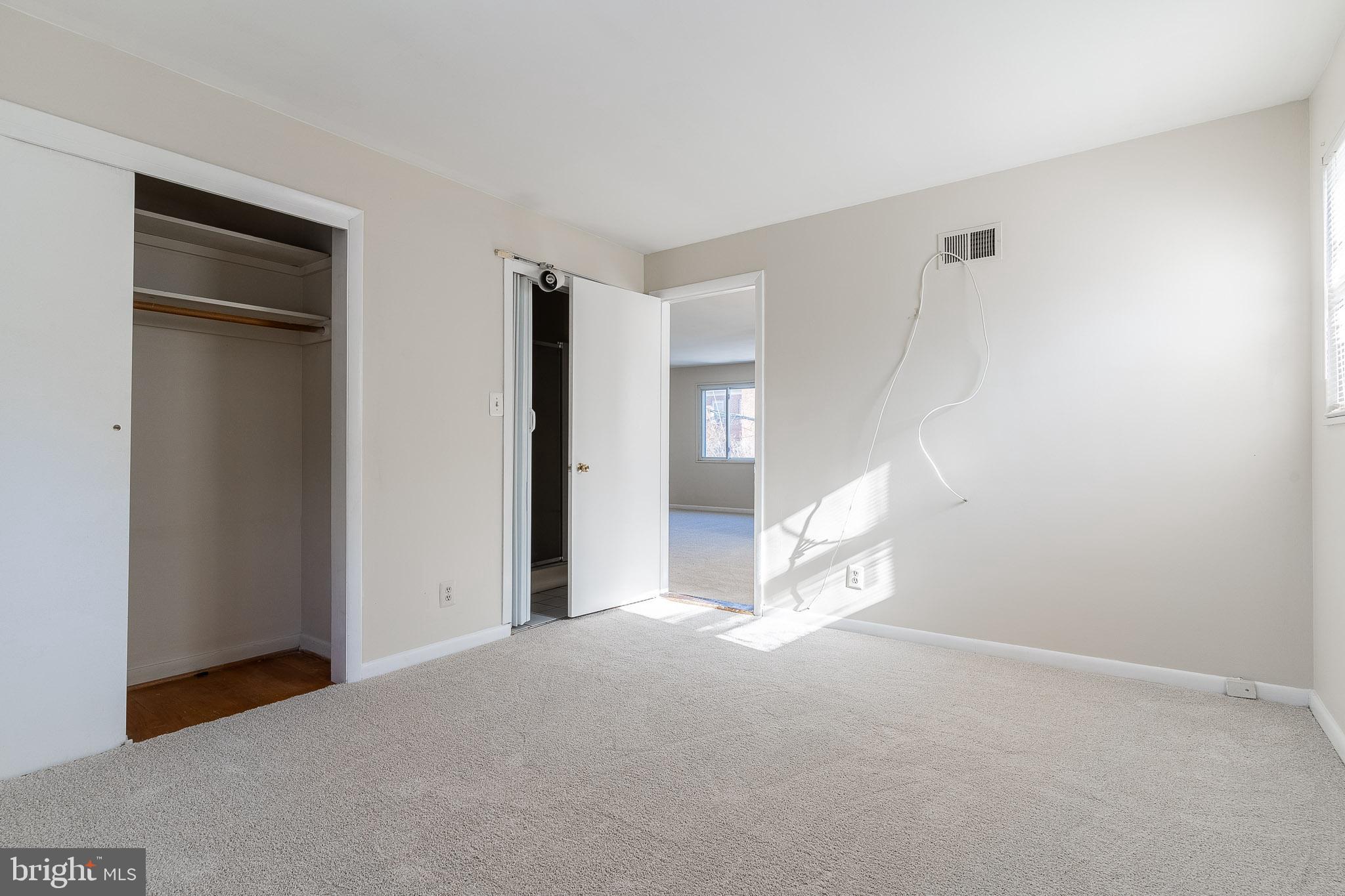 728 WAKEFIELD STREET N UPPER