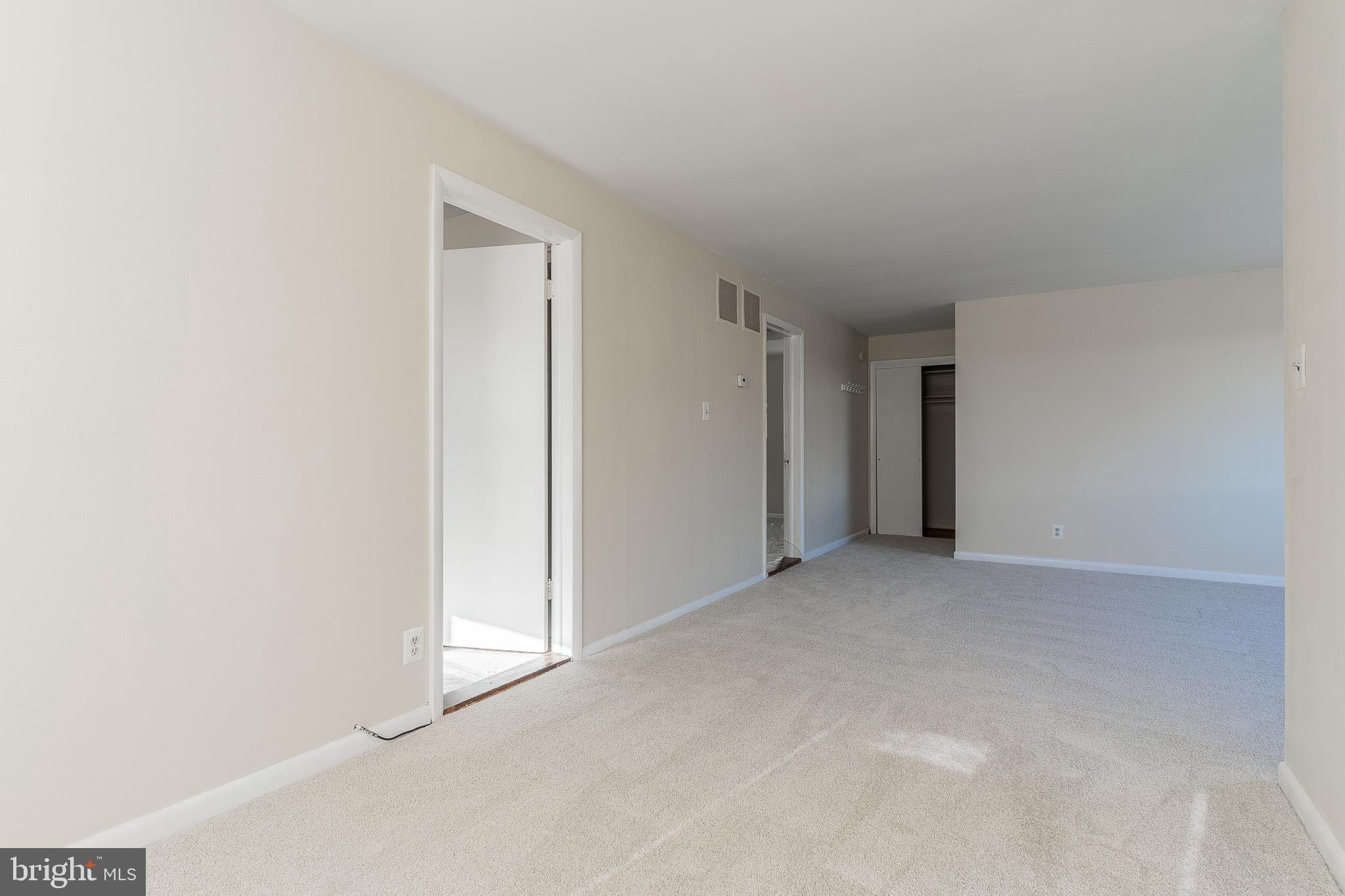 728 WAKEFIELD STREET N UPPER