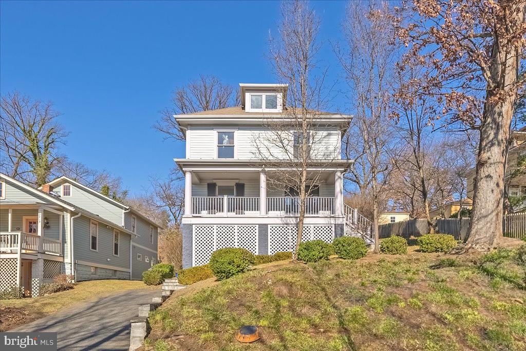 3209 OLD DOMINION DRIVE