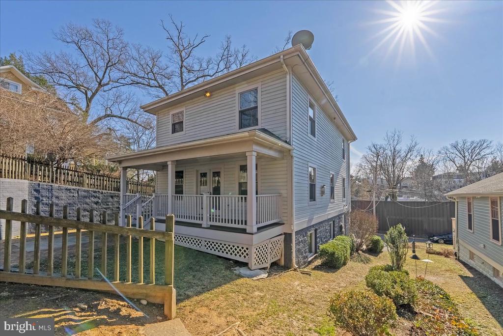 3209 OLD DOMINION DRIVE
