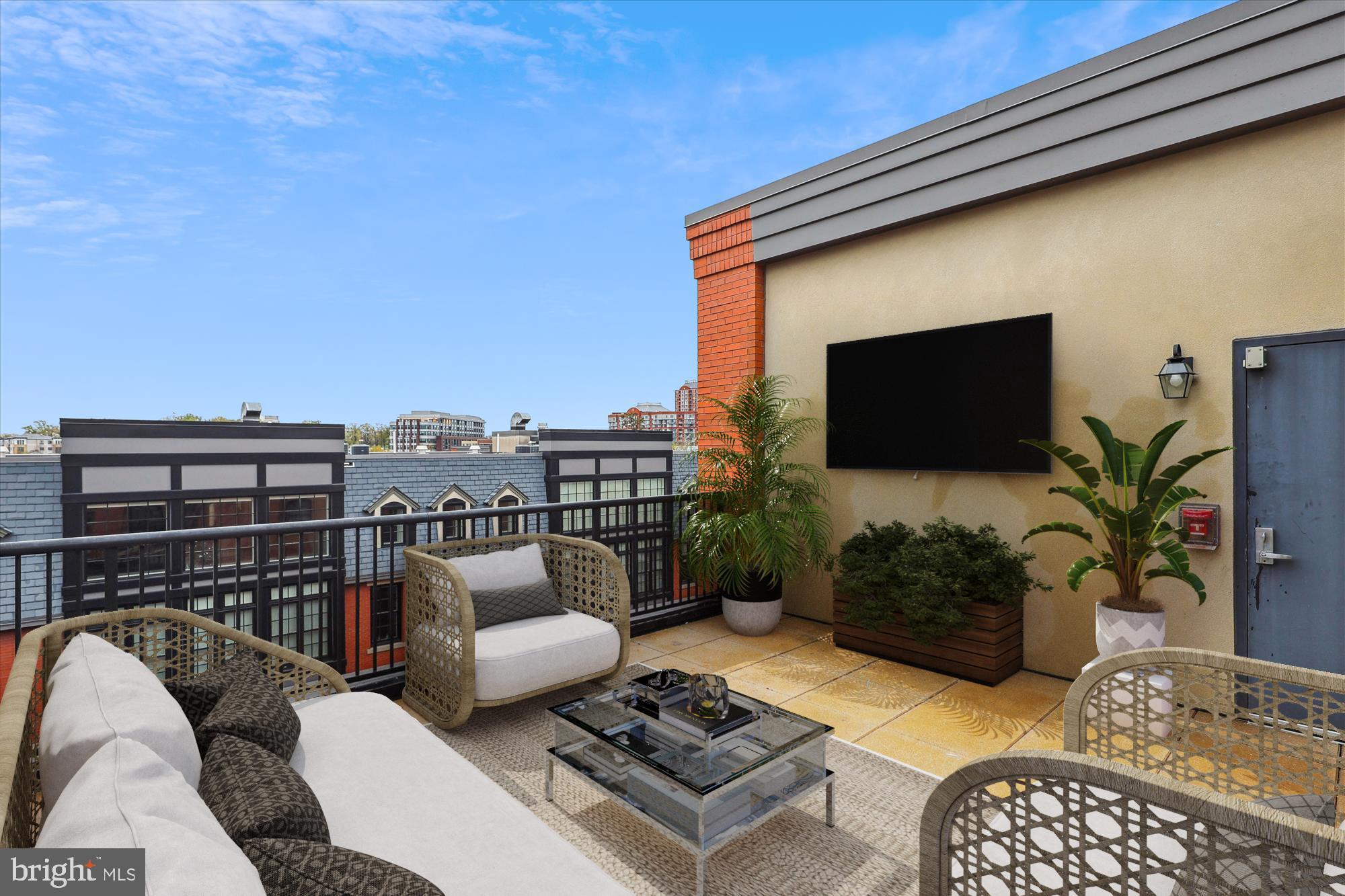 1610 N QUEEN STREET 247-D