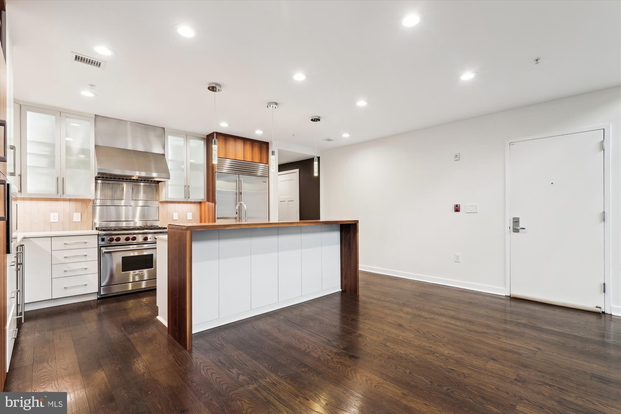 1610 N QUEEN STREET 247-D